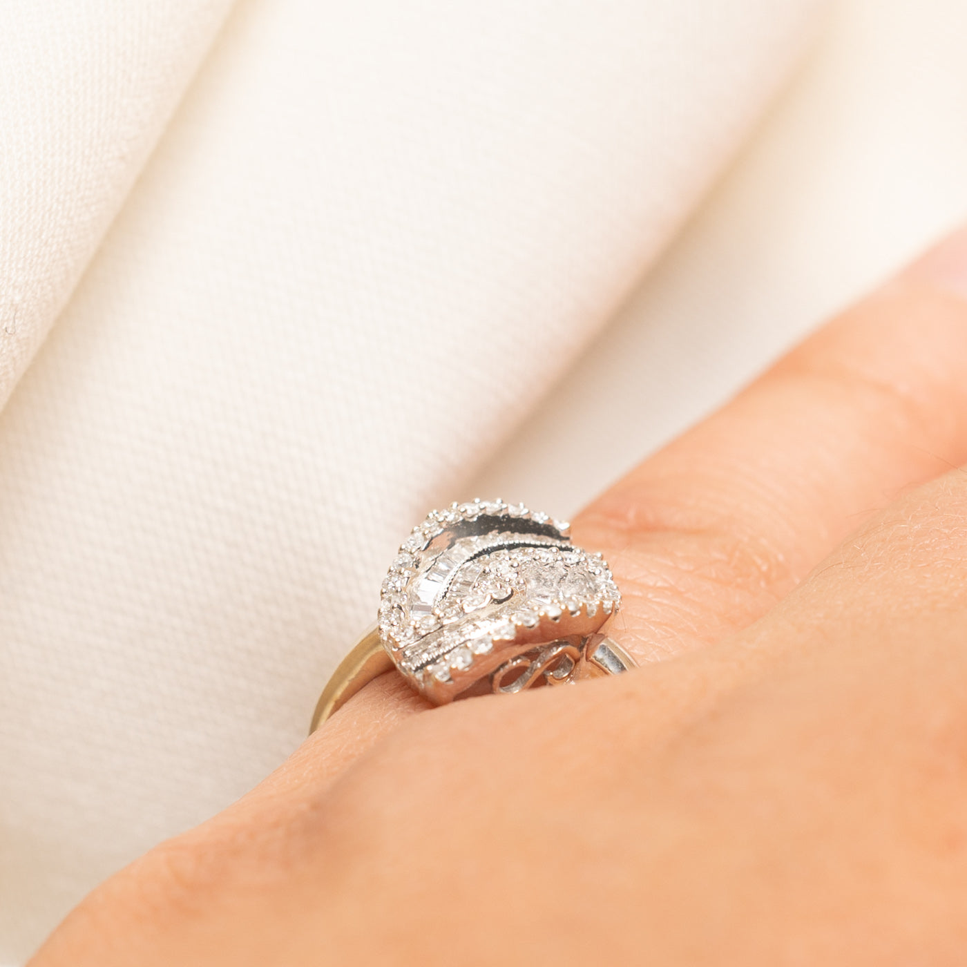 Diamond Cross Over Cluster Cocktail Ring | 0.65ctw | SZ 5.75