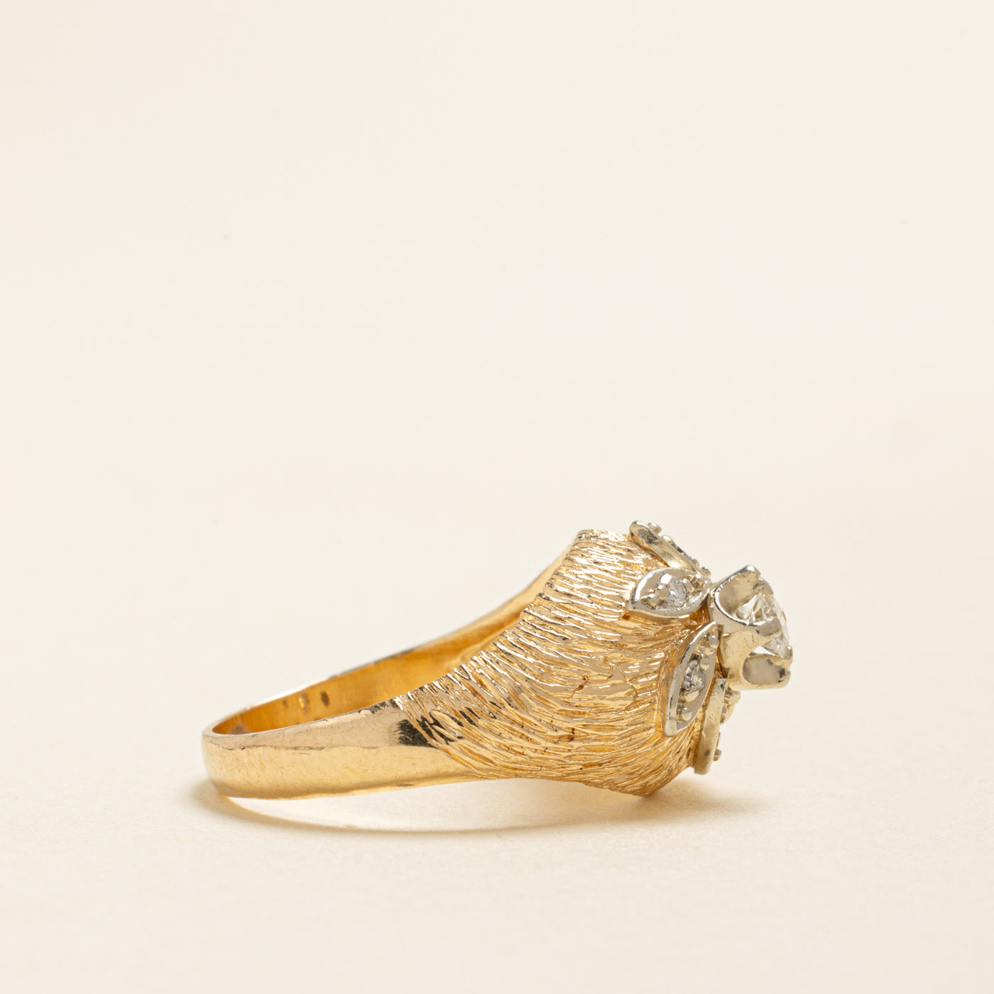 Illusion Set Diamond Textured Dome Ring | 0.26ctw | SZ 6.75