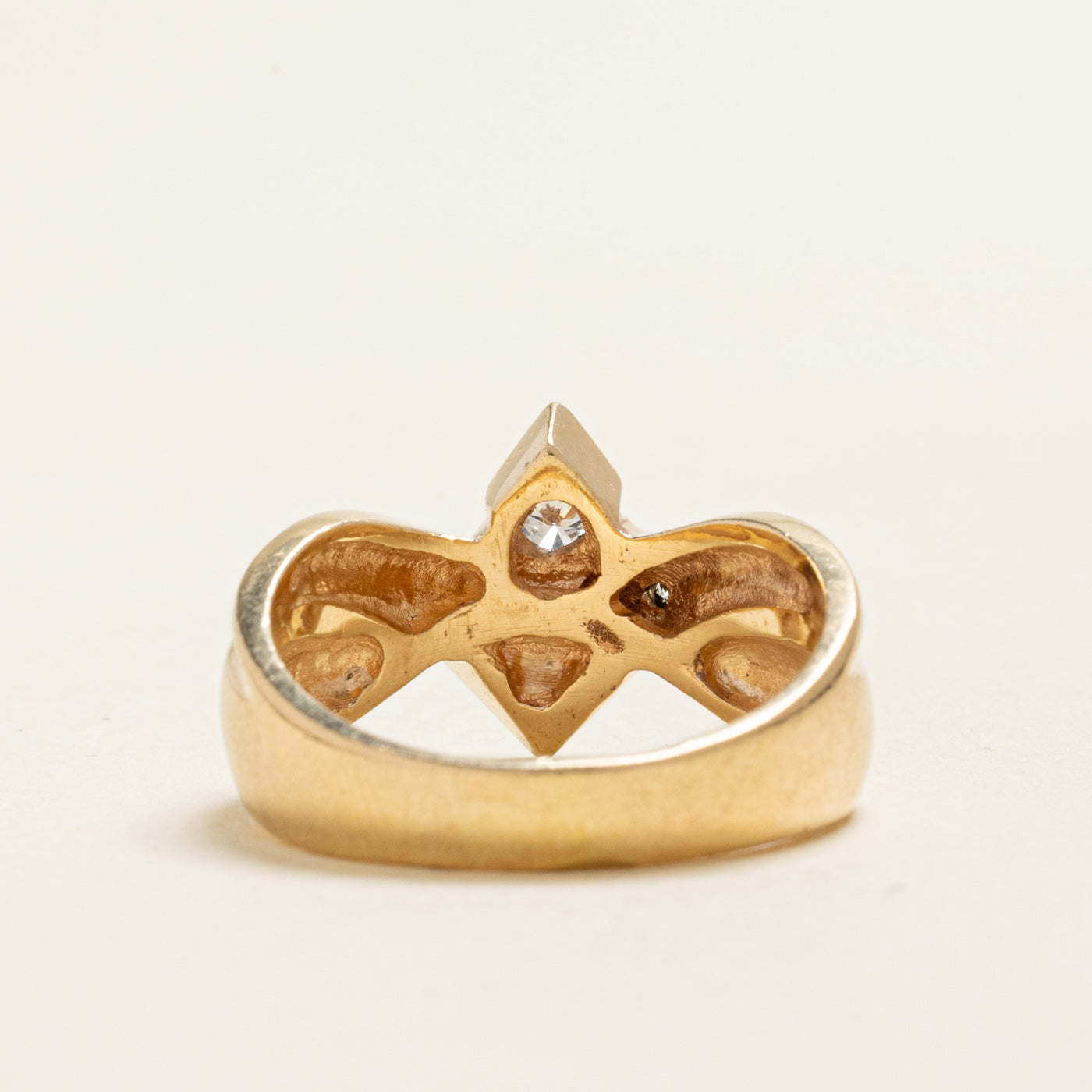 Yellow Gold Diamond Chevron Ring | 0.25ctw | SZ 7.5