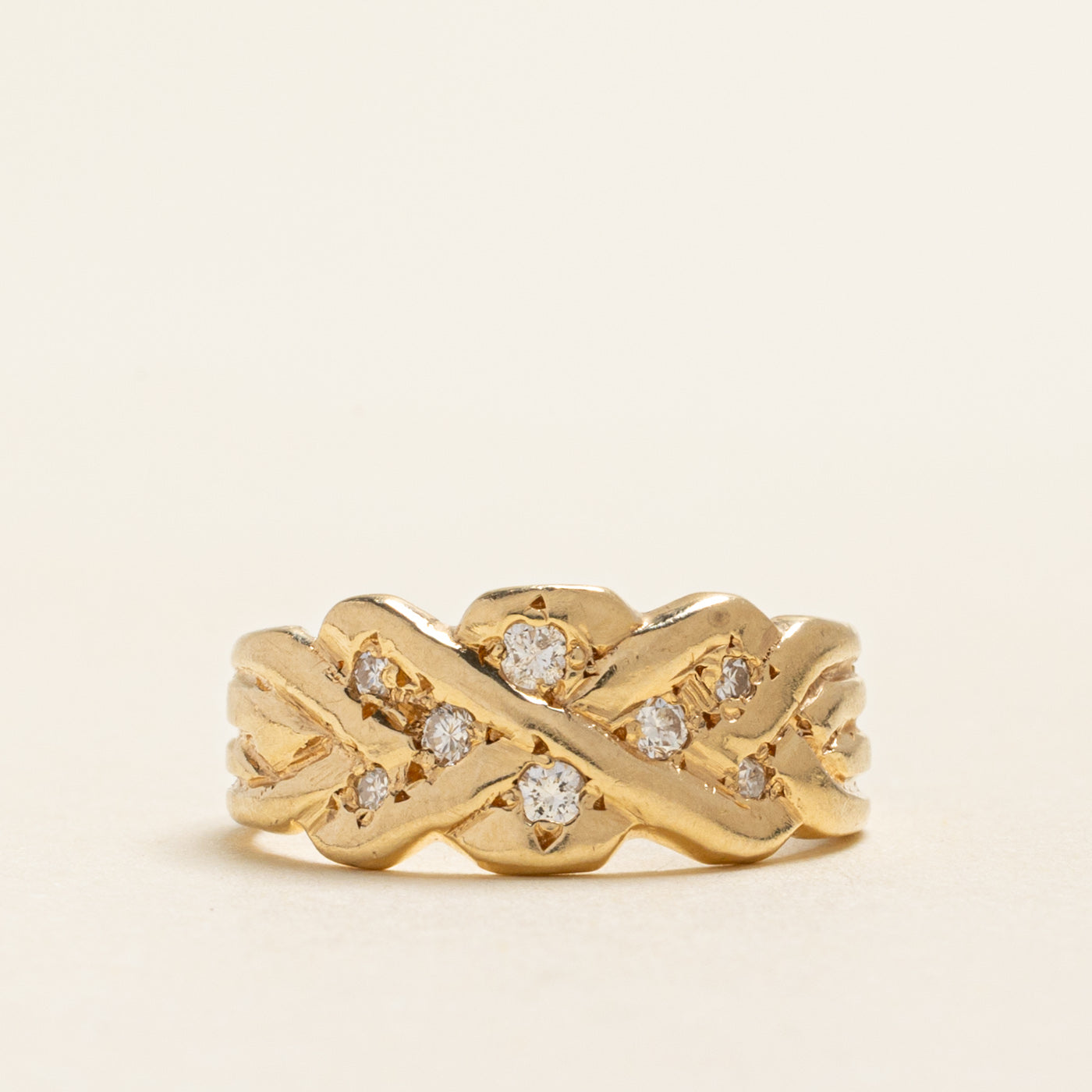 Diamond Grooved Ring | 0.12ctw | SZ 3.75
