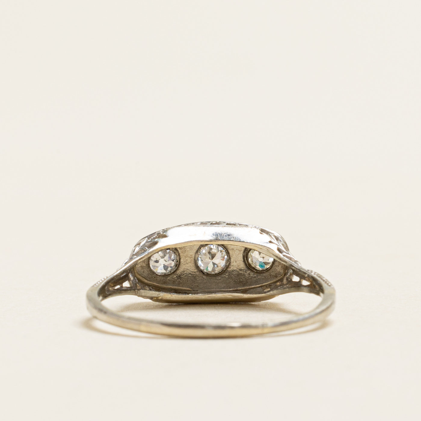 Art Deco 18k Three Stone Old European Cut Diamond Ring | 0.20ctw | SZ 8