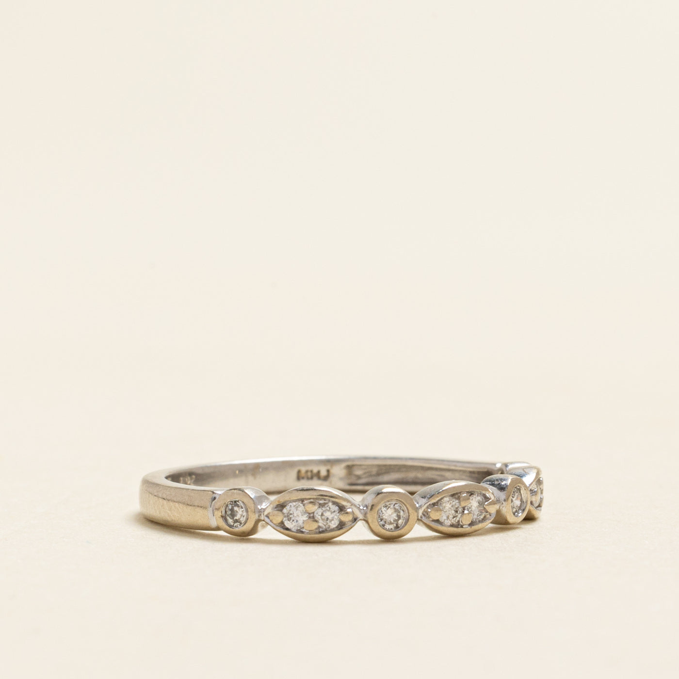 Semi Eternity Diamond Scalloped Band | 0.10ctw | SZ 7.25
