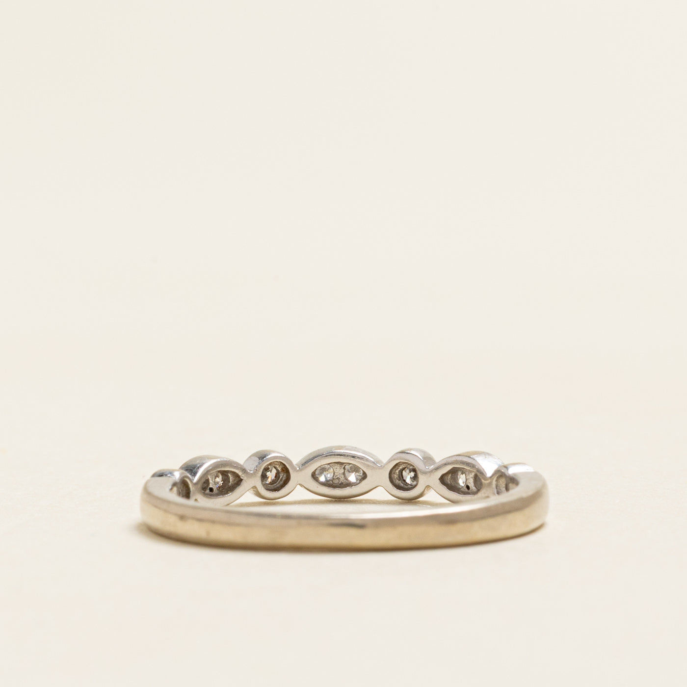 Semi Eternity Diamond Scalloped Band | 0.10ctw | SZ 7.25