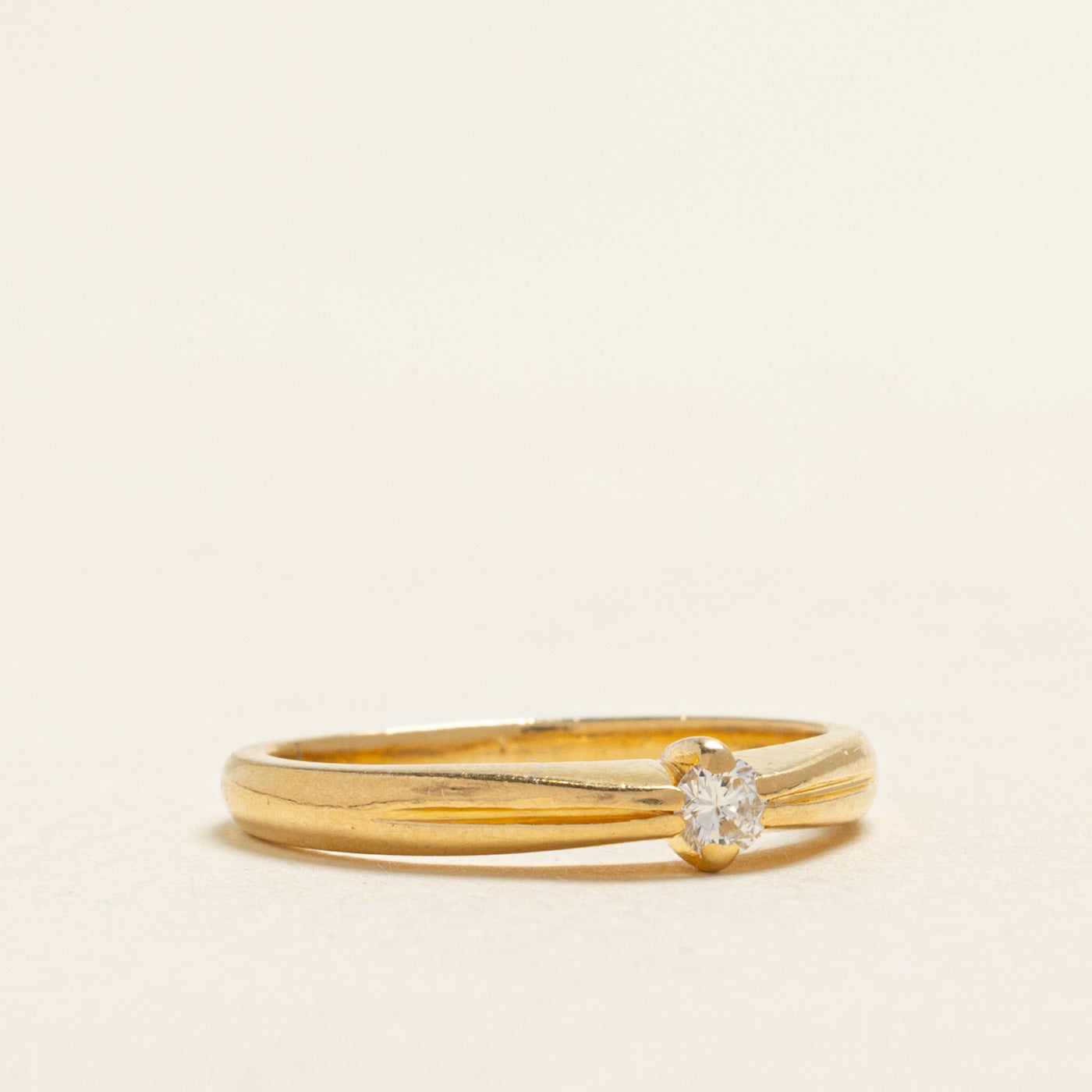 18k Solitaire Diamond Petite Ring | 0.07ct | SZ 4.5