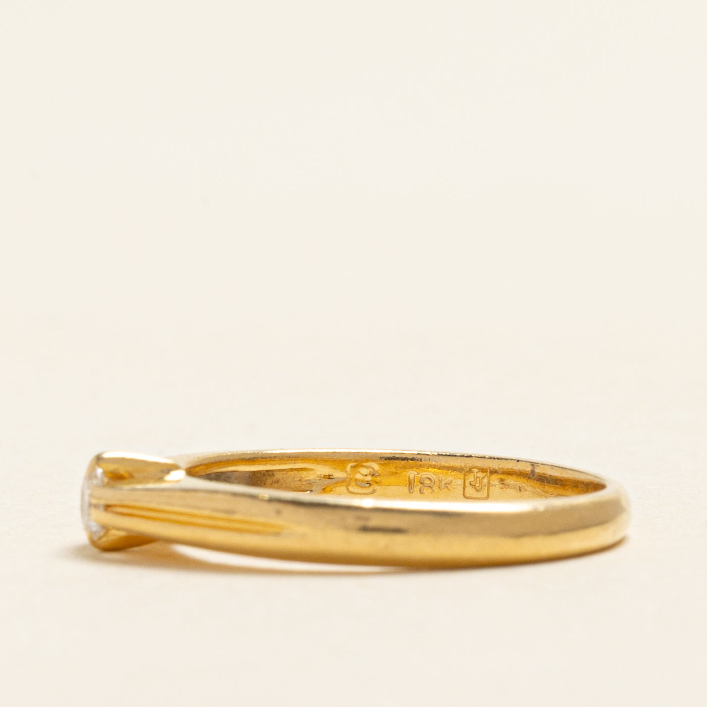 18k Solitaire Diamond Petite Ring | 0.07ct | SZ 4.5