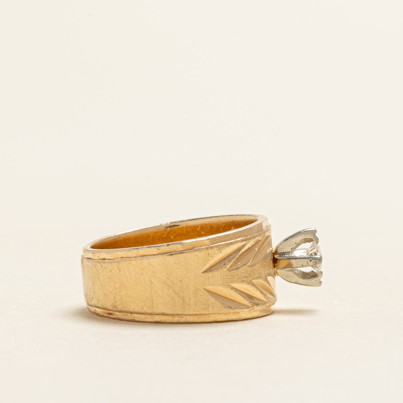 Solitaire Diamond Engraved Ring | 0.11ct | SZ 5