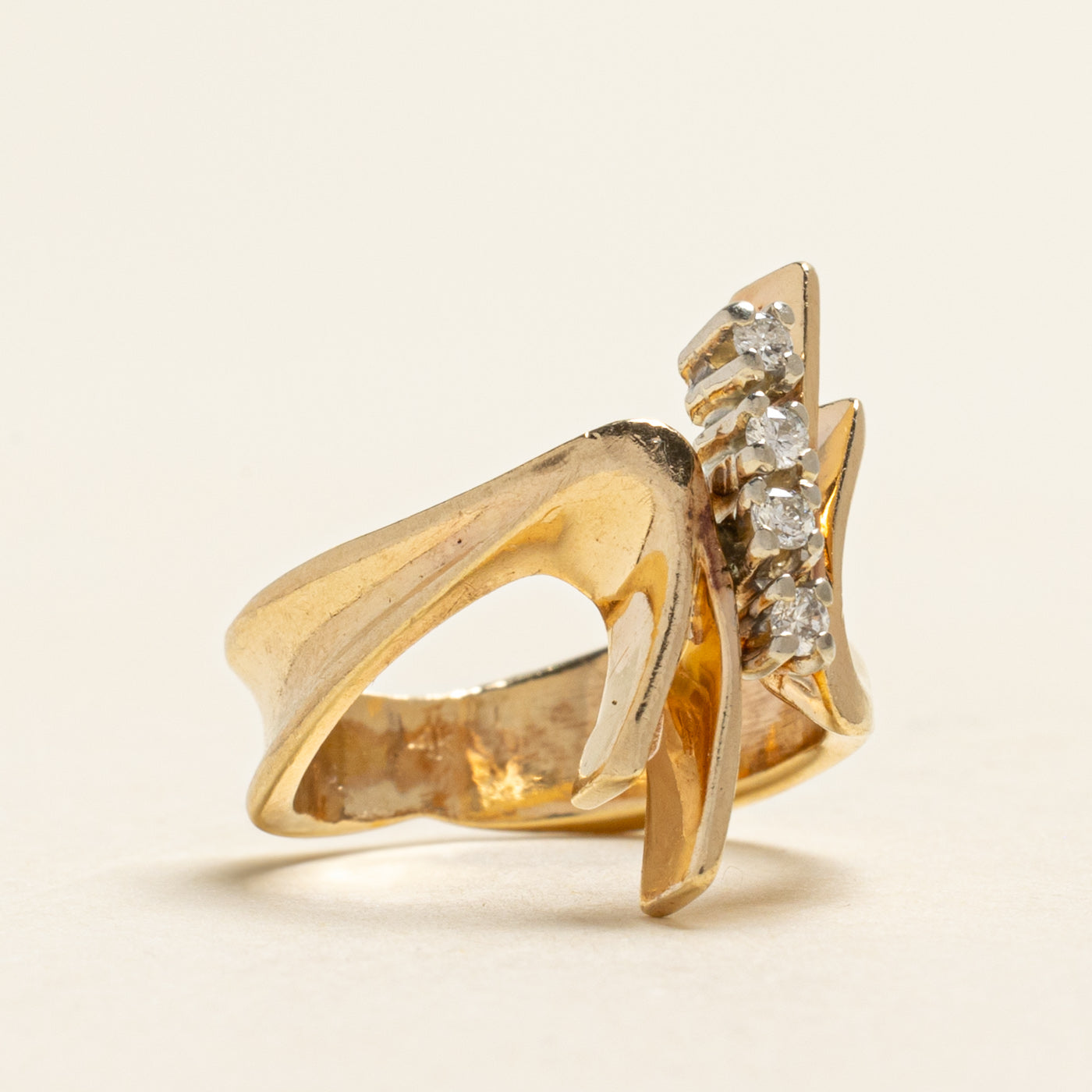 Diamond Column Cocktail Ring | 0.07ctw | SZ 3.75