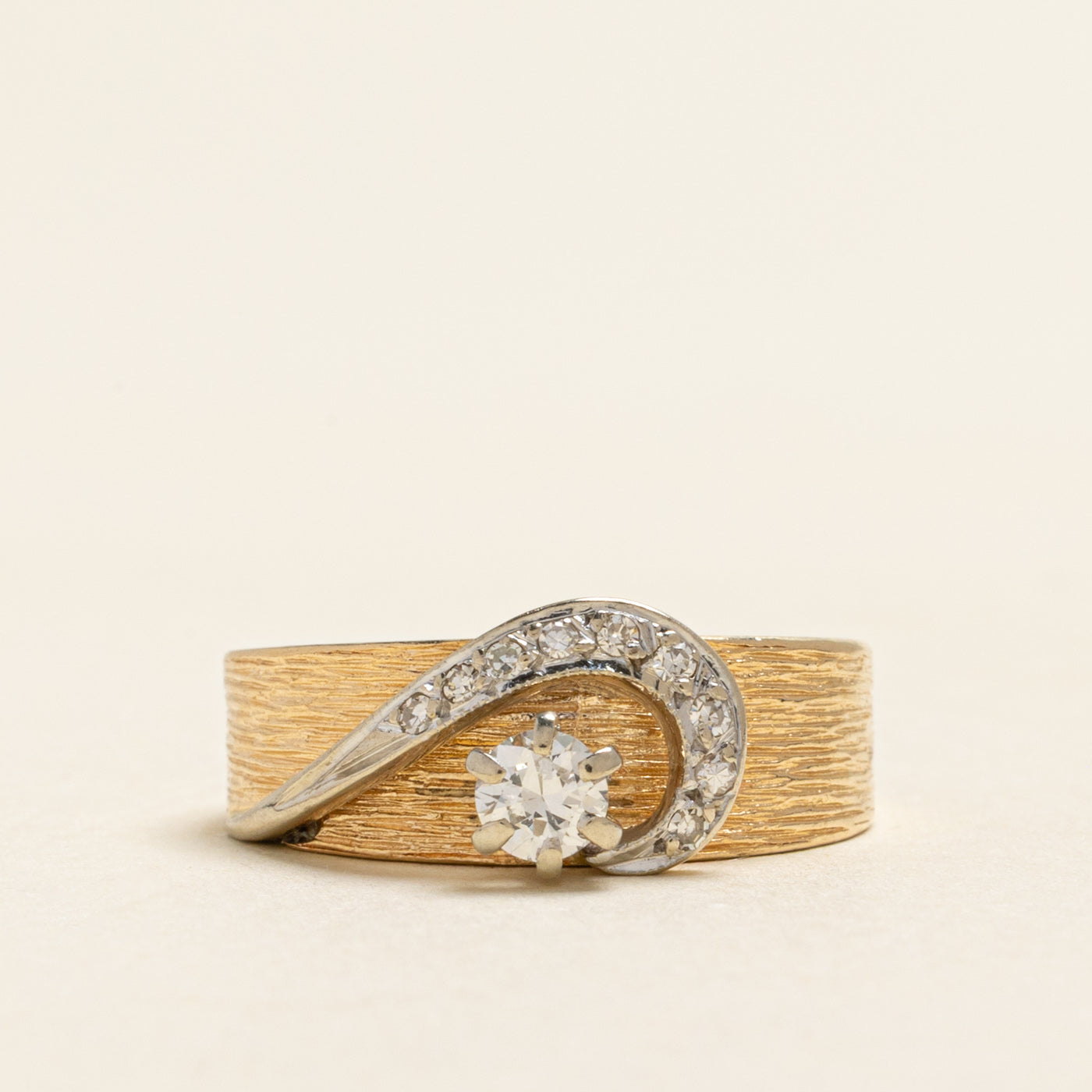 Diamond Swirl Textured Ring | 0.26ctw | SZ 5.25
