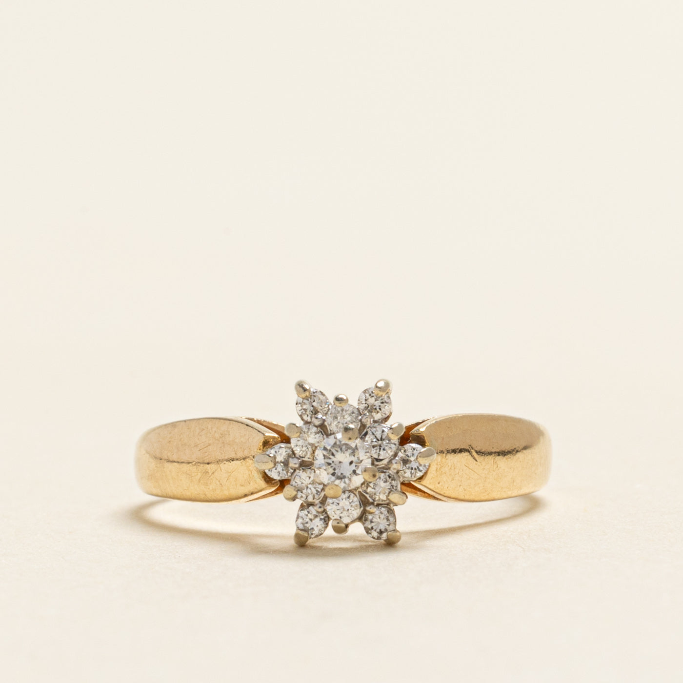 Diamond Petal Reverse Tapered Ring | 0.15ctw | SZ 5.75