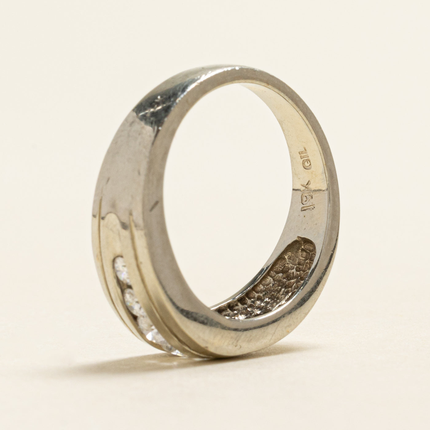 19k Semi Eternity Channel Set Diamond Grooved Band | 0.36ctw | SZ 5