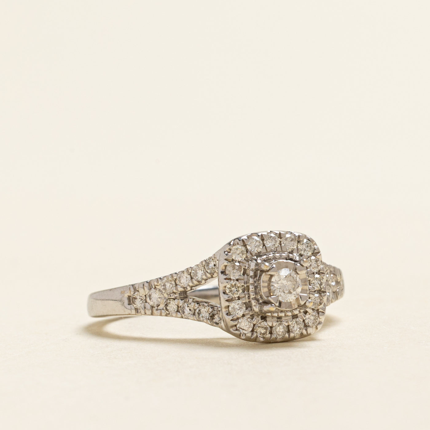 White Gold Diamond Halo Ring | 0.30ctw | SZ 6.25