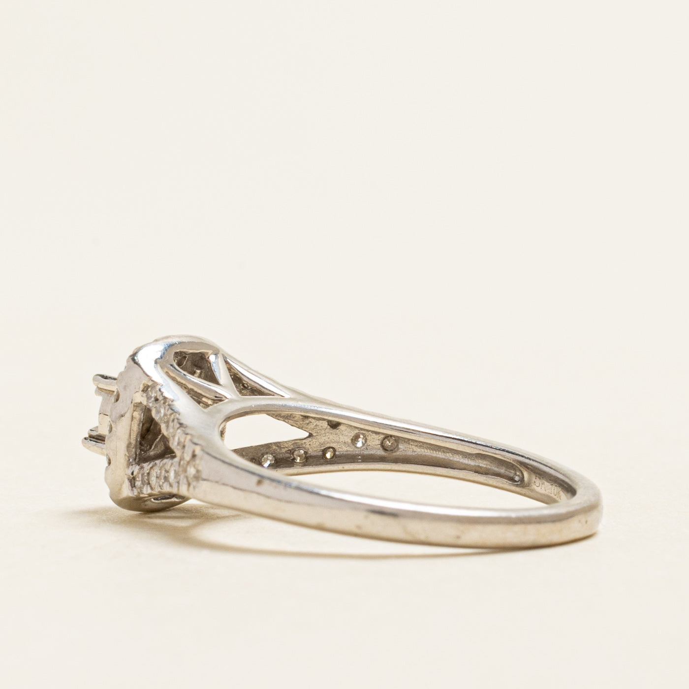 White Gold Diamond Halo Ring | 0.30ctw | SZ 6.25