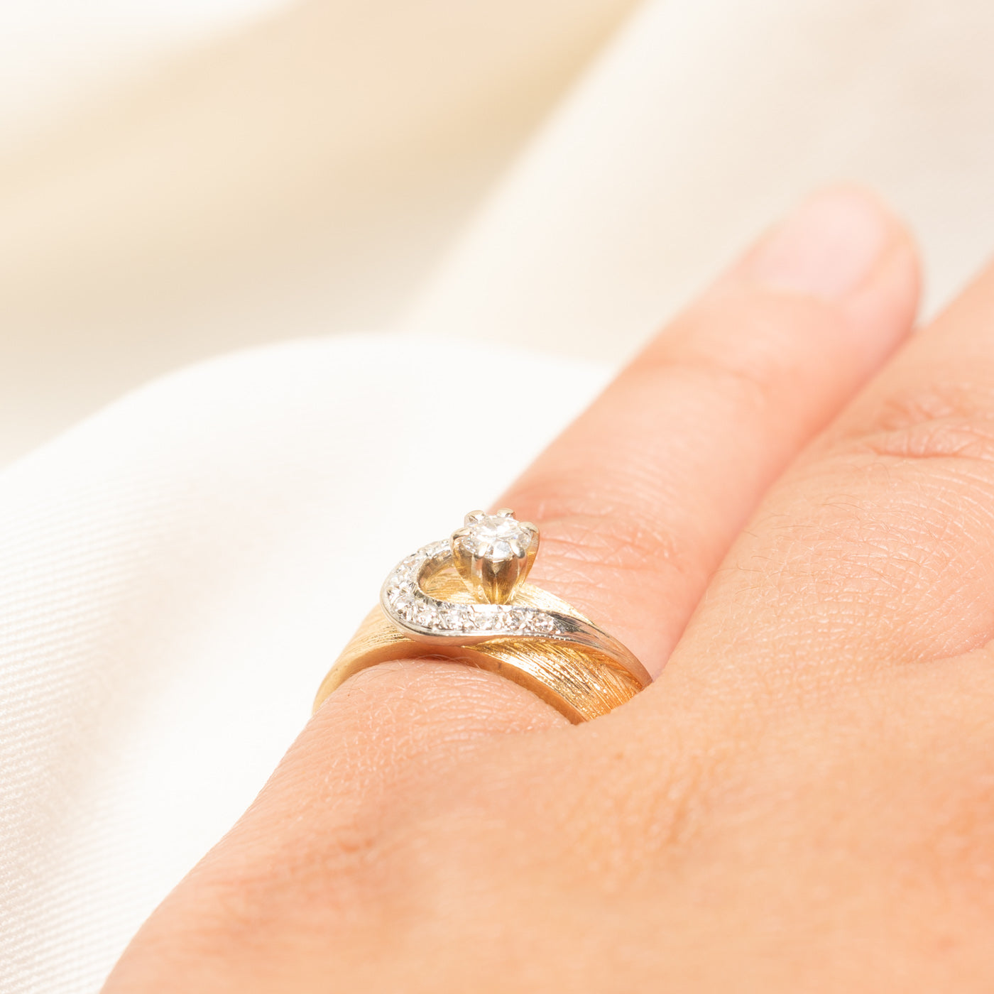 Diamond Swirl Textured Ring | 0.26ctw | SZ 5.25