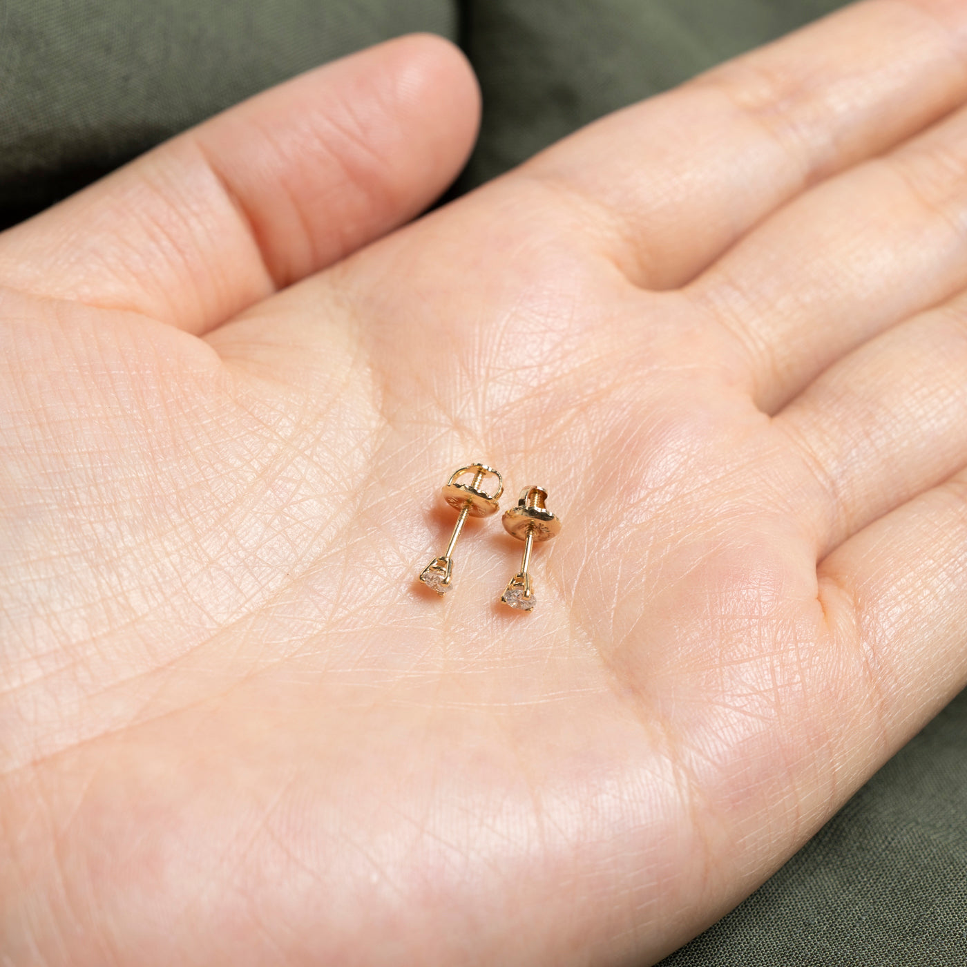 14k Solitaire Diamond Stud Earrings | 0.2ctw