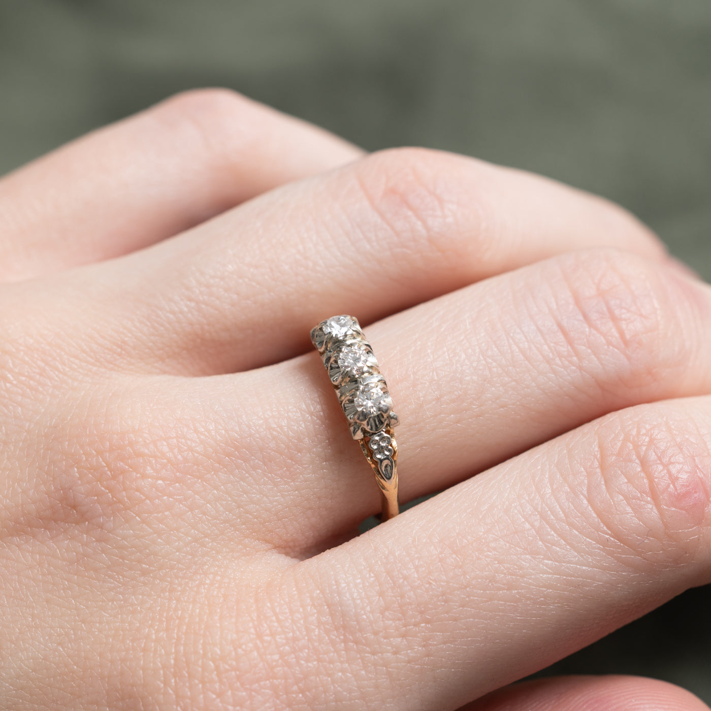 Illusion Set Three Stone Diamond Ring | 0.22ctw | SZ 6.5