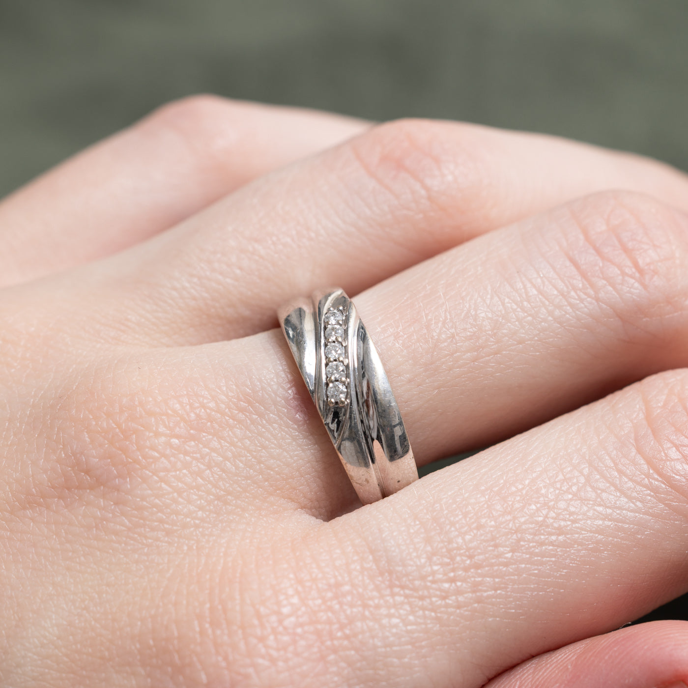 Diagonal Diamond Grooved Band | 0.10ctw | SZ 8.5