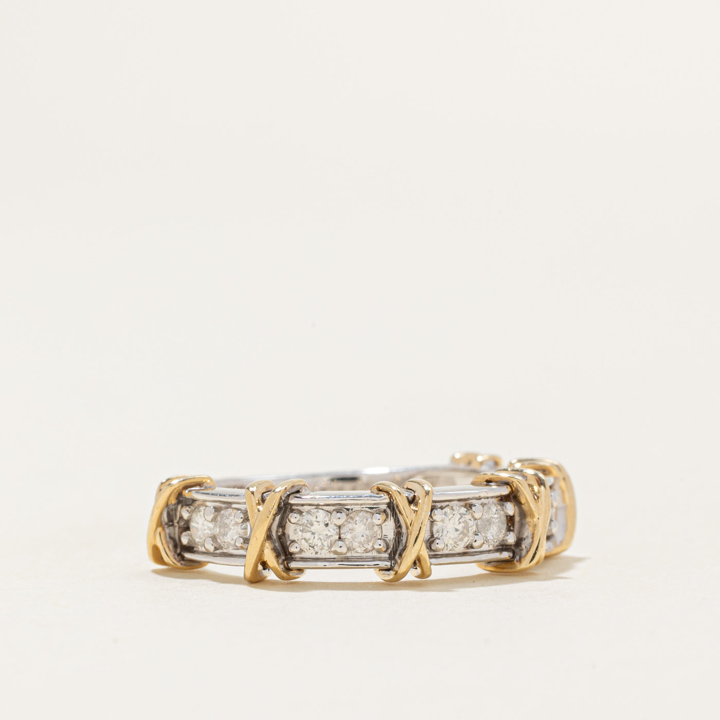 Alliance demi-éternité en or bicolore sertie de diamants | 0,7 ct au total | Taille 8,25 |