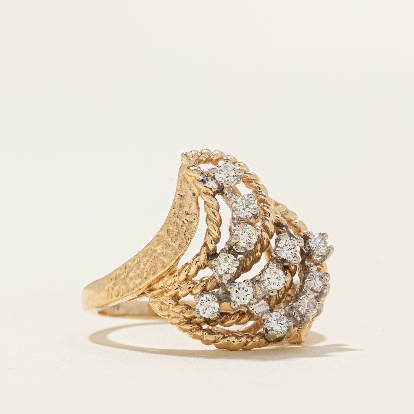 Bague cocktail texturée en corde et diamants dispersés | 0,4 ct | Taille 6,0 |