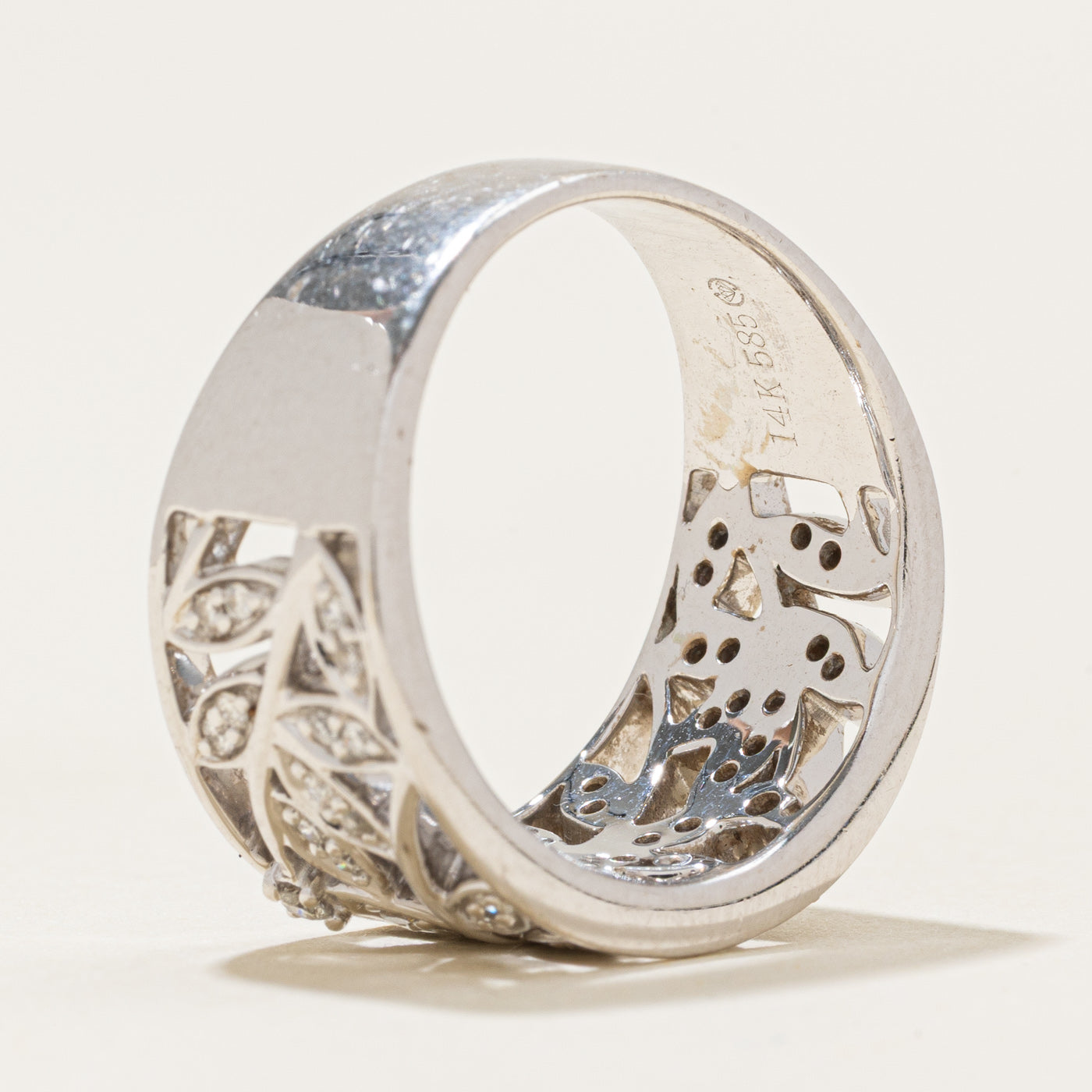 Diamond Leaf Design Wide Band | 0.21ctw | SZ 7.0 |