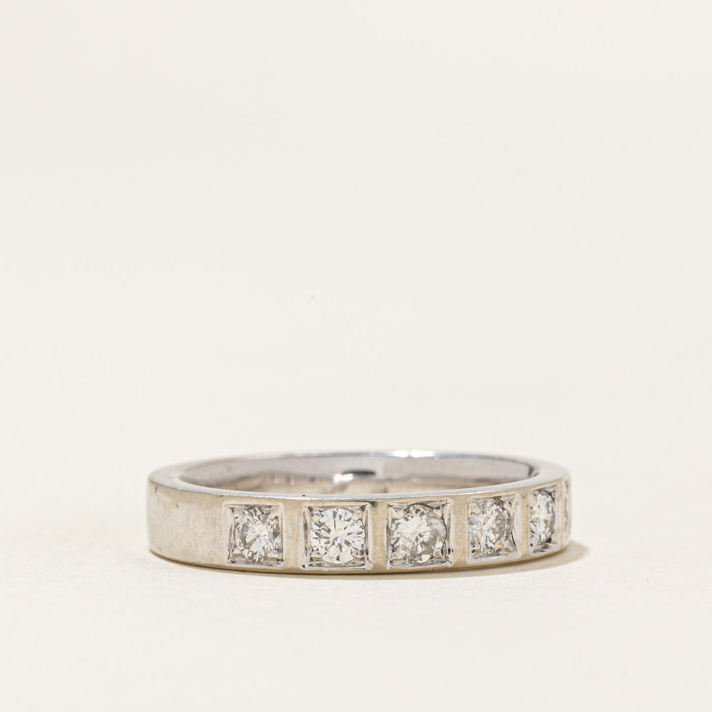 Alliance géométrique semi-éternité en diamants | 0,63 ct | Taille 7,75 |