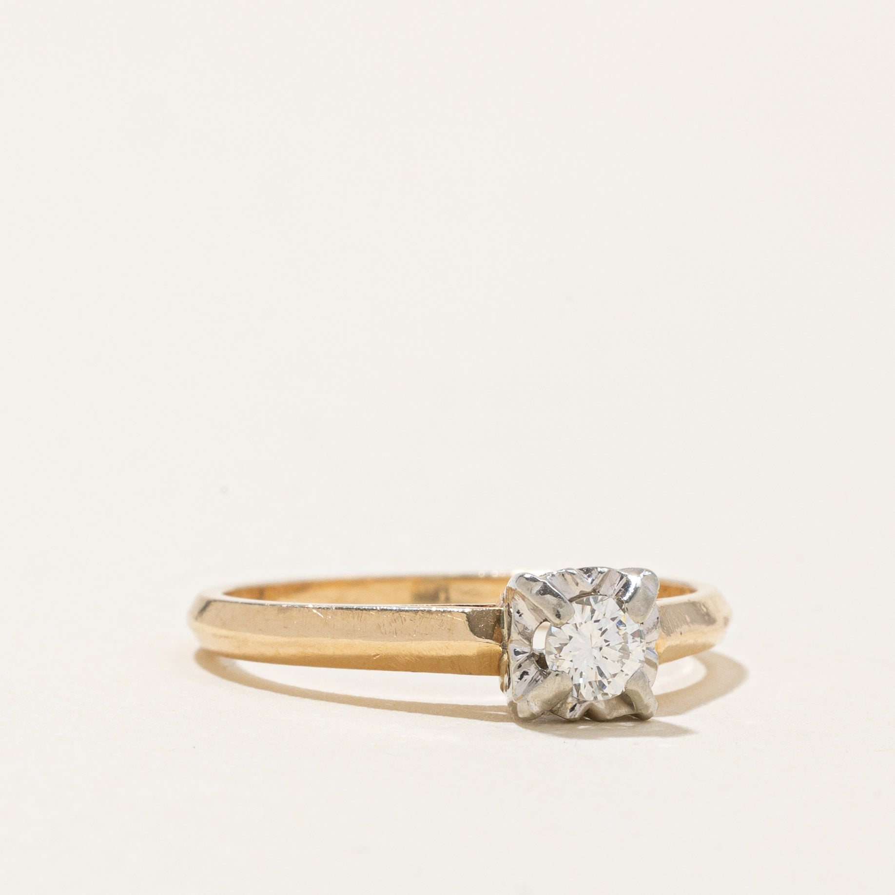 Illusion Set Solitaire Diamond Ring | 0.17ctw | SZ 6.5 |