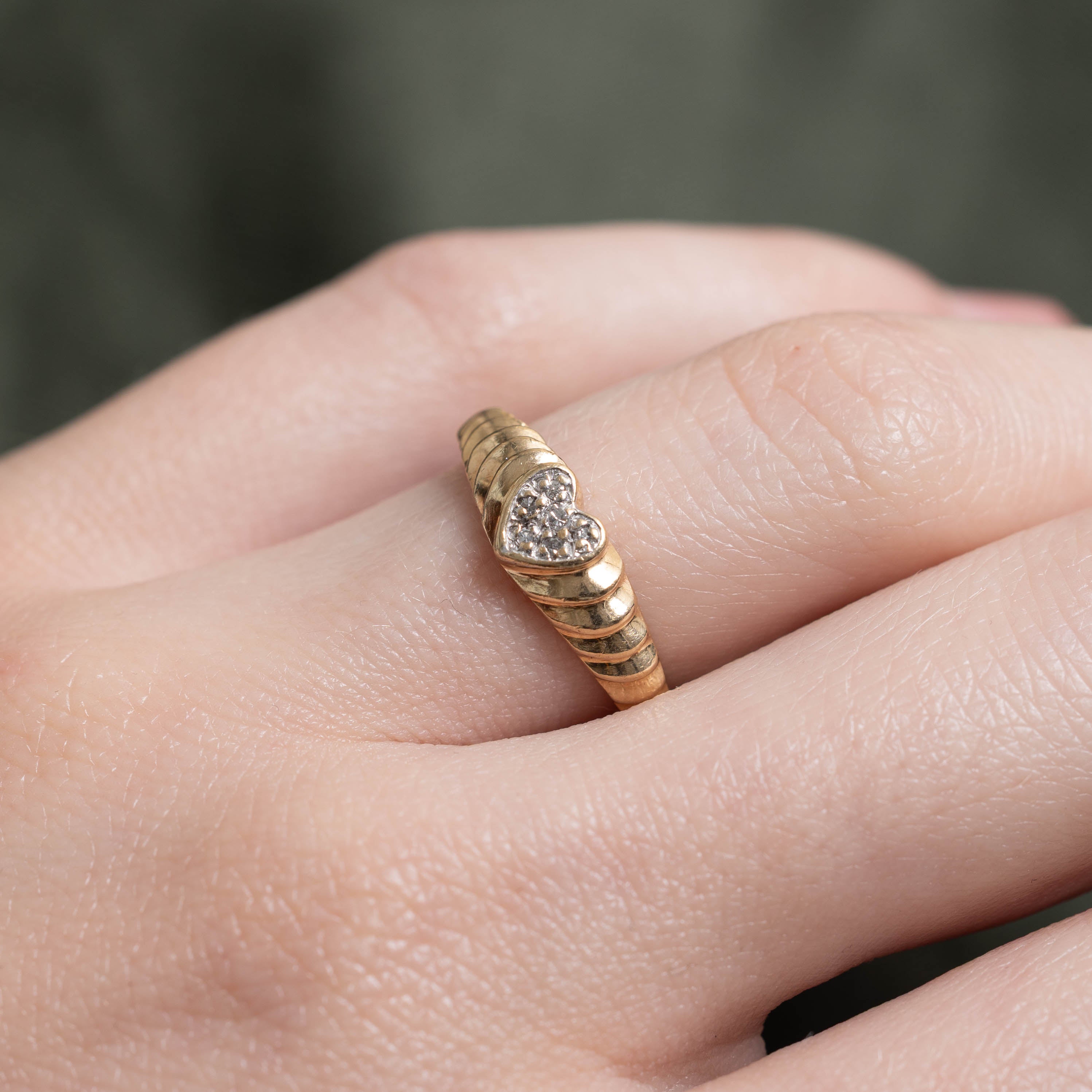 10k Diamond Heart Croissant Ring | 0.05ctw | SZ 5.25