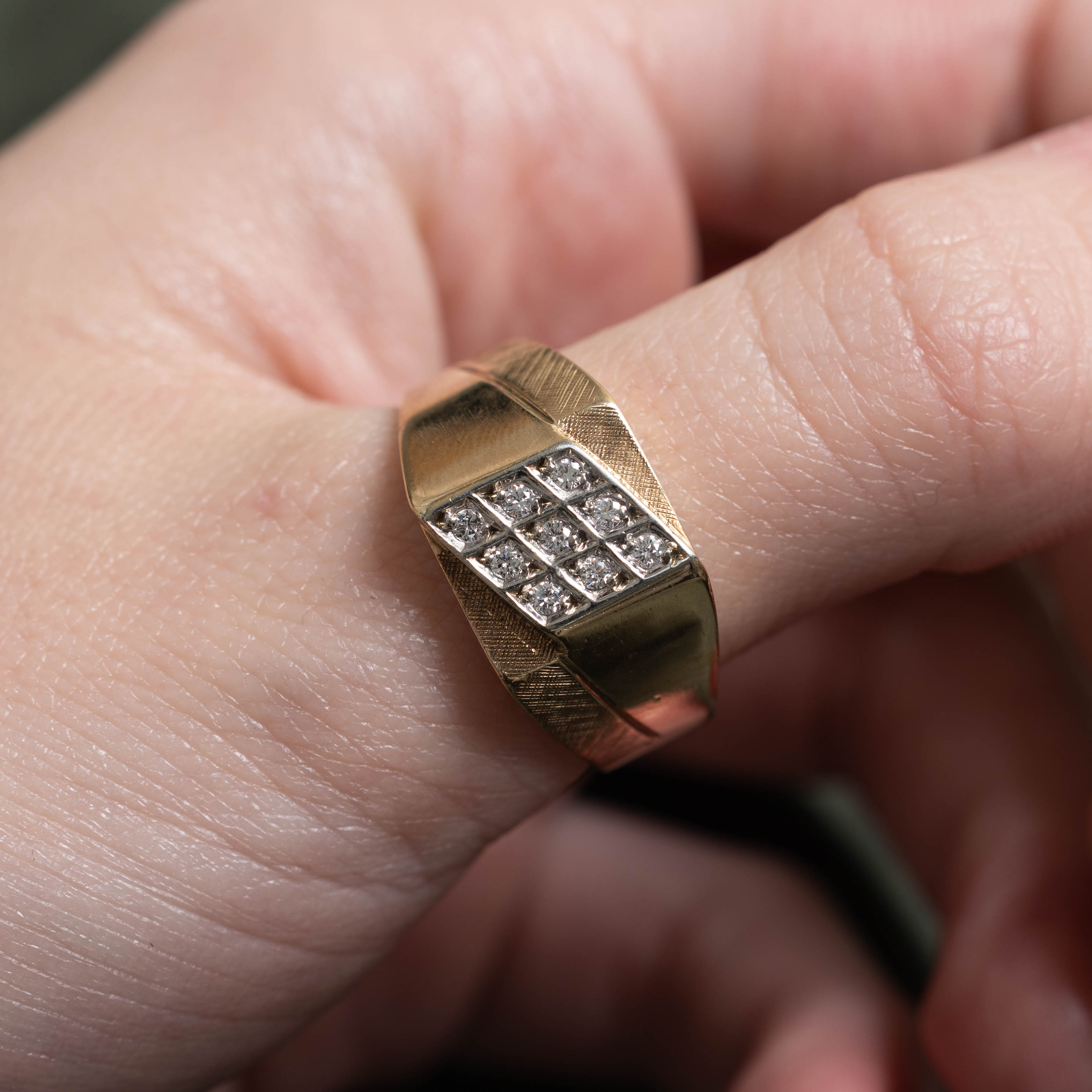 10k Diamond Diagram Grid Ring | 0.14ctw | SZ 10.25