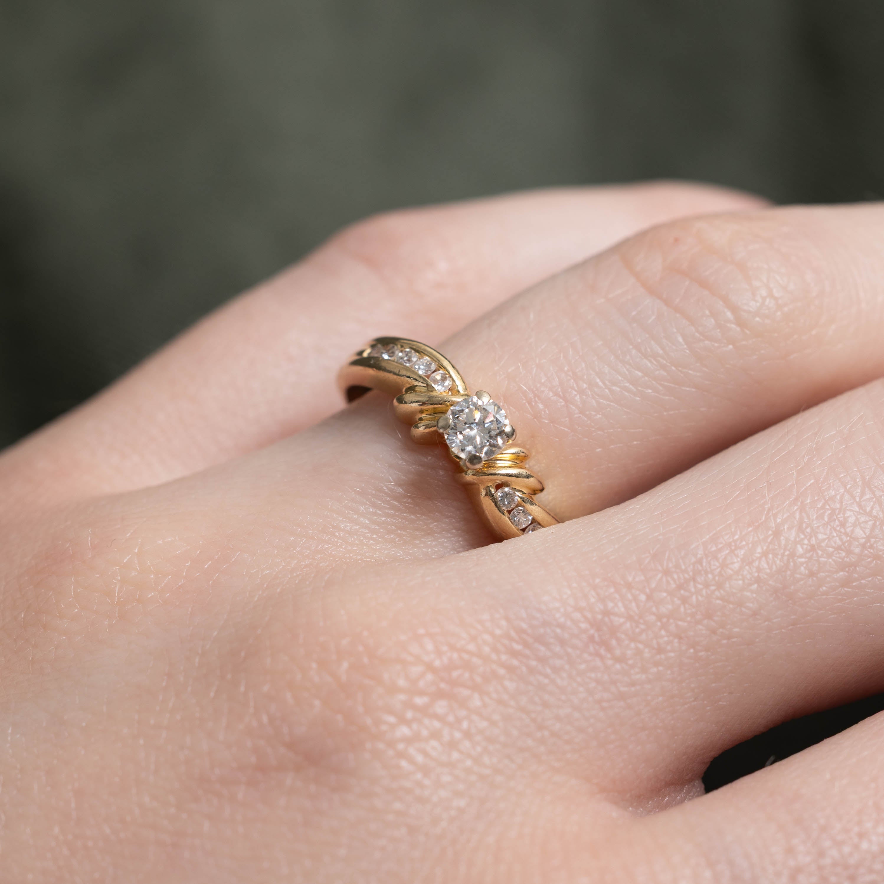 14k Diamond Waterfall Accents Grooved Ring | 0.38ctw | SZ 6