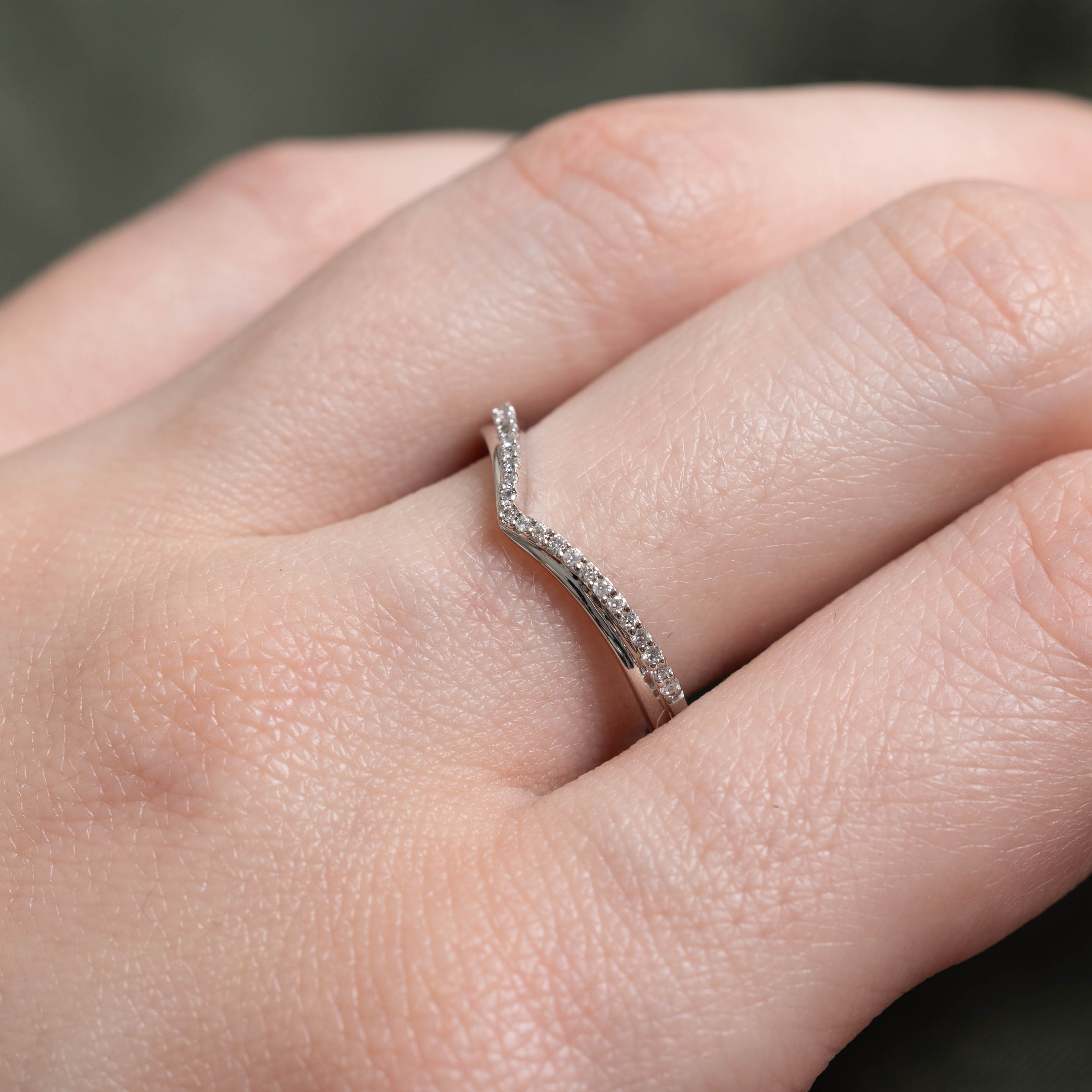 10k Semi Eternity Diamond Chevron Ring | 0.10ctw | SZ 7