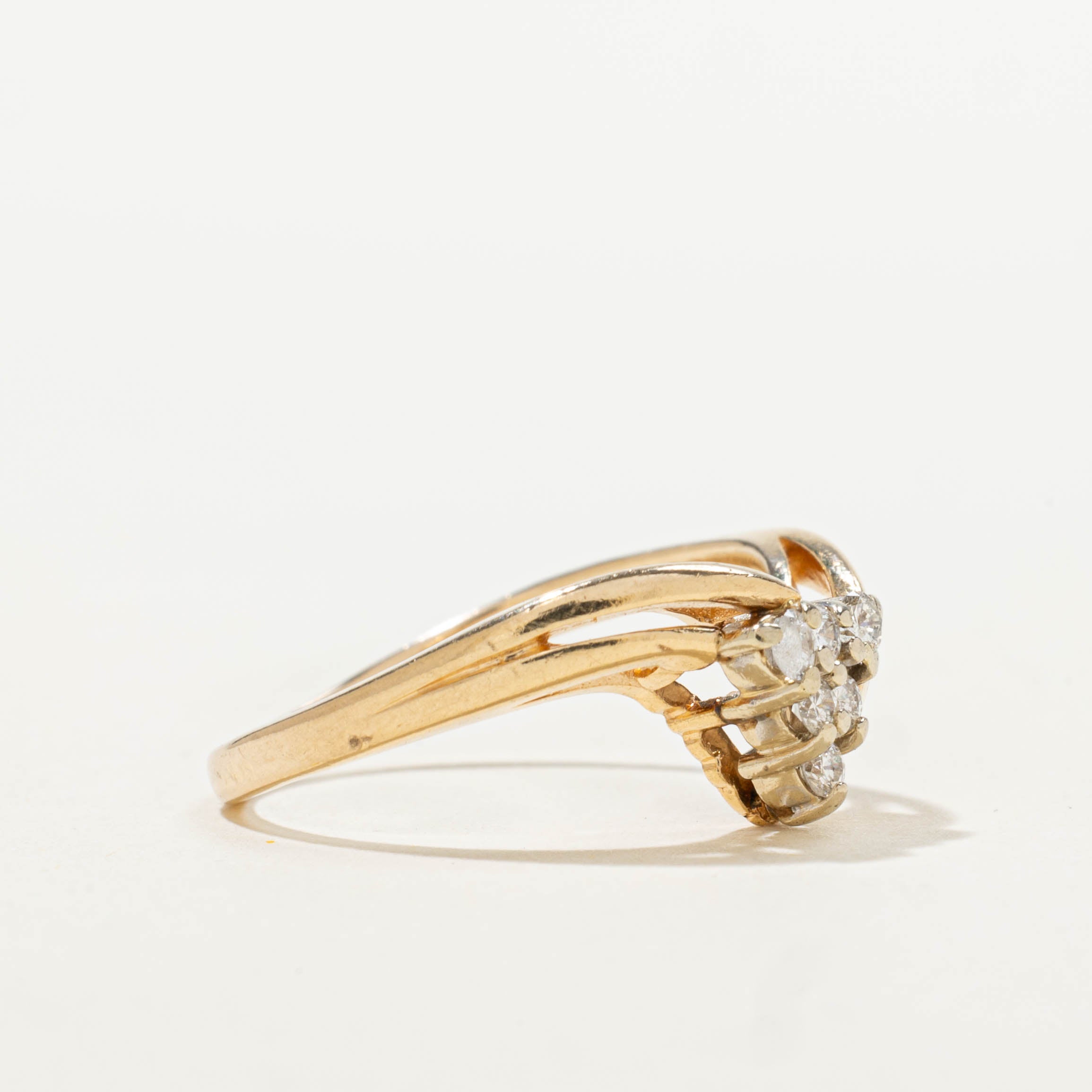 14k Diamond Triangle Cluster Ring | 0.21ctw | SZ 7