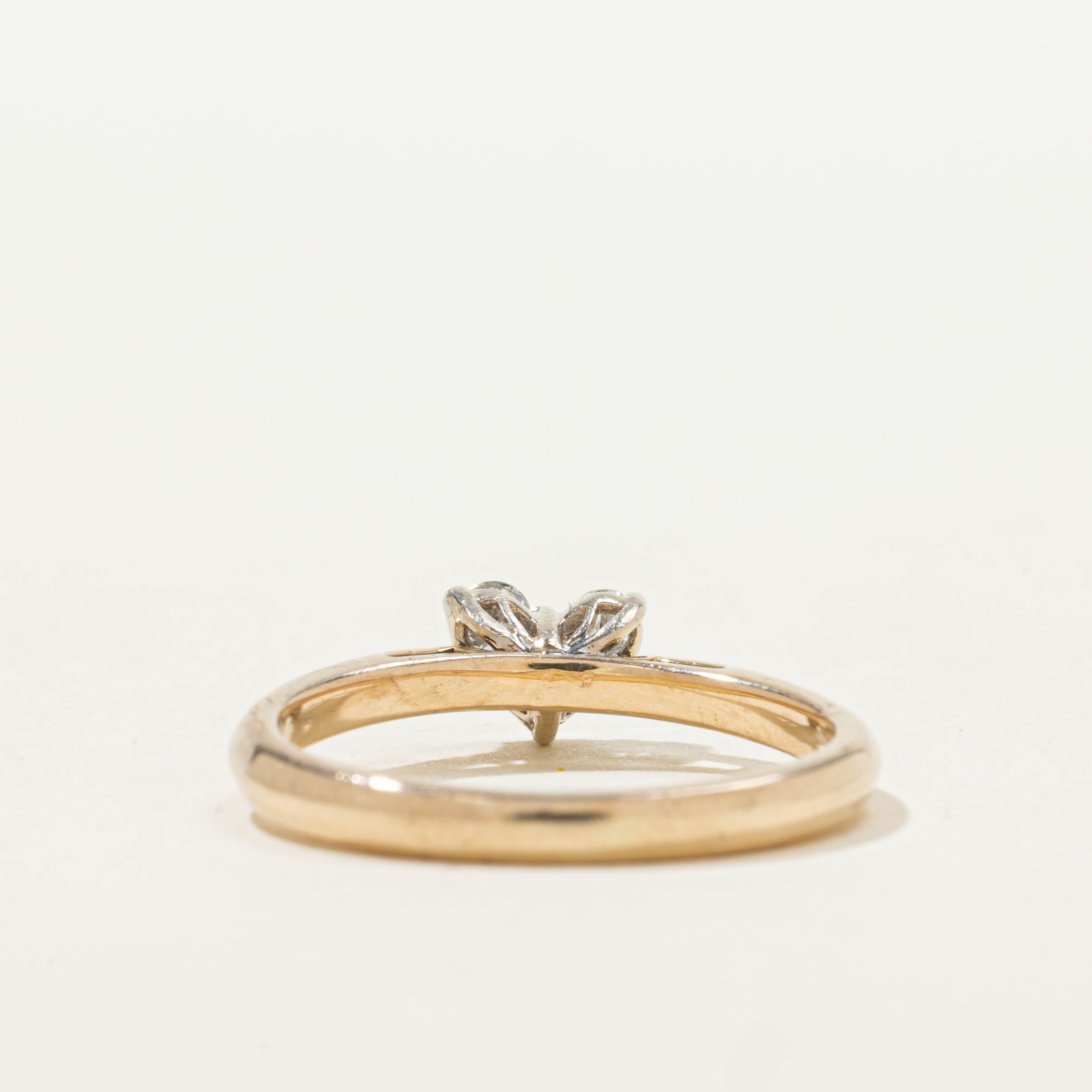 14k Three Stone Diamond Heart Ring | 0.25ctw | SZ 5.75