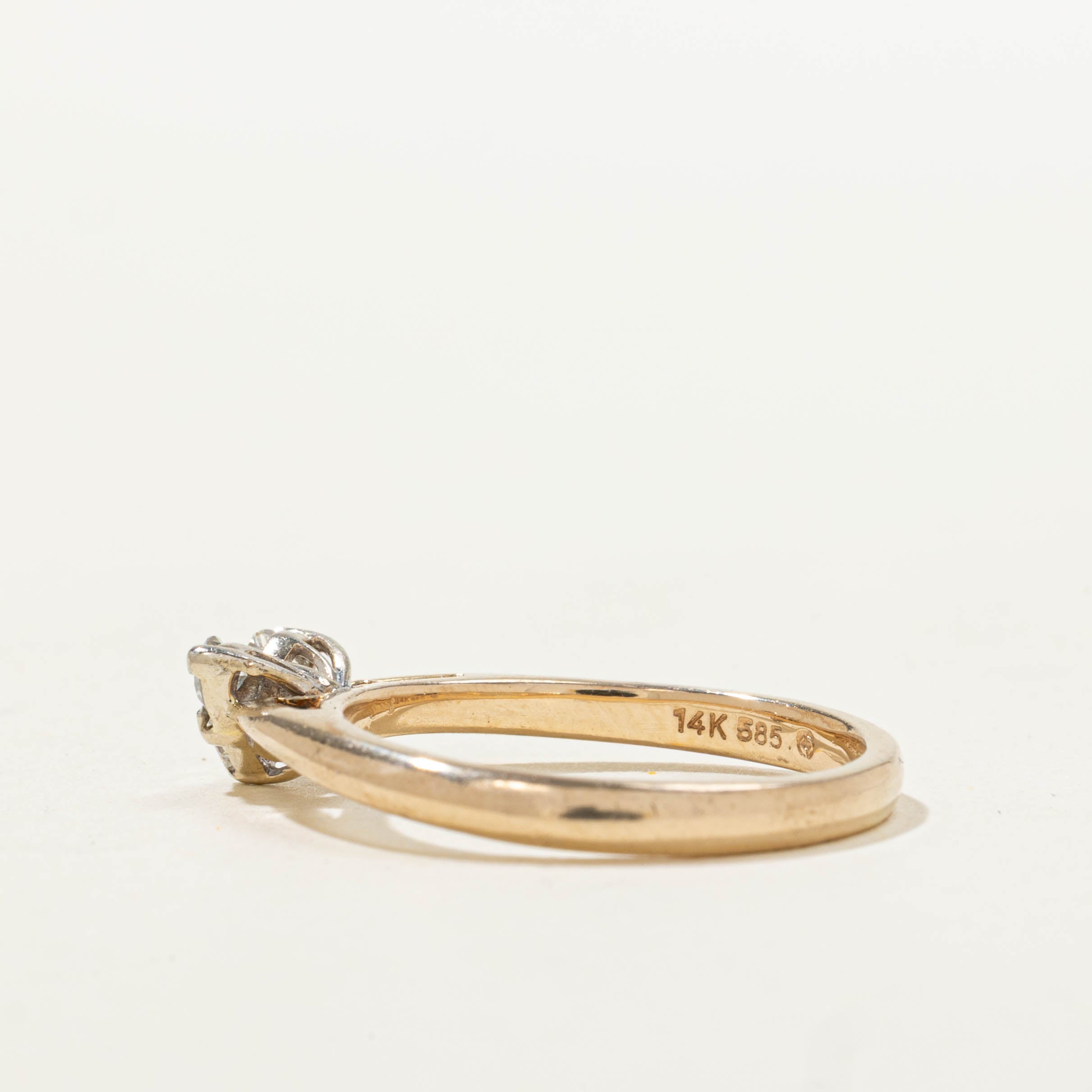 14k Three Stone Diamond Heart Ring | 0.25ctw | SZ 5.75