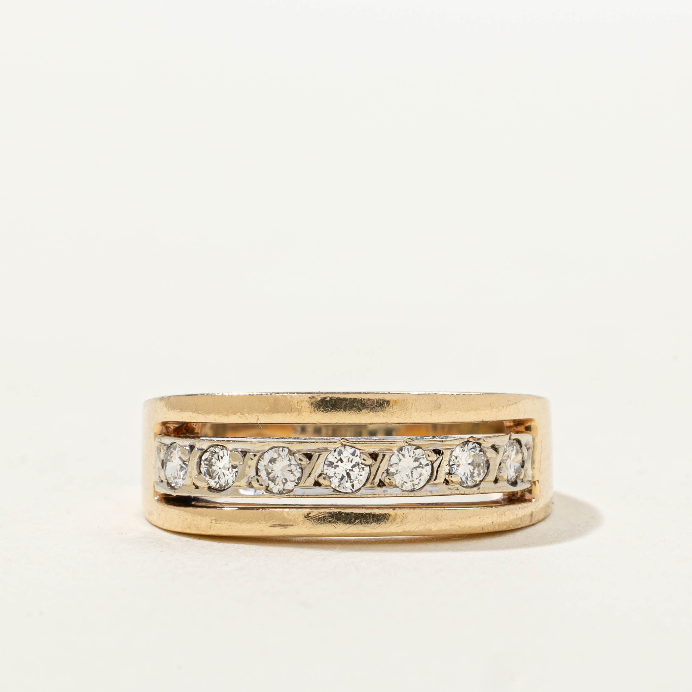 14k Two Tone Flush Set Diamond Ring | 0.21ctw | SZ 5.25