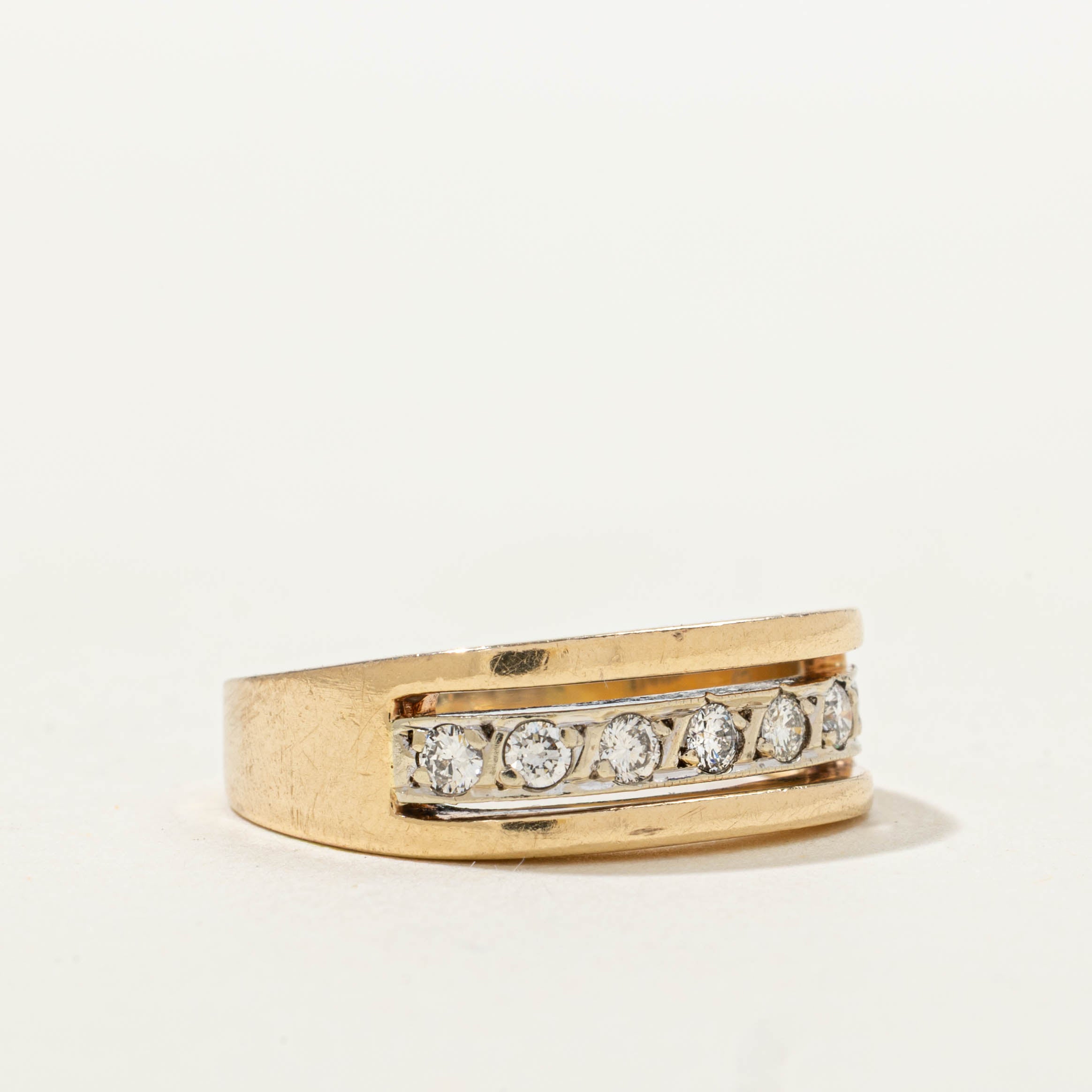 14k Two Tone Flush Set Diamond Ring | 0.21ctw | SZ 5.25