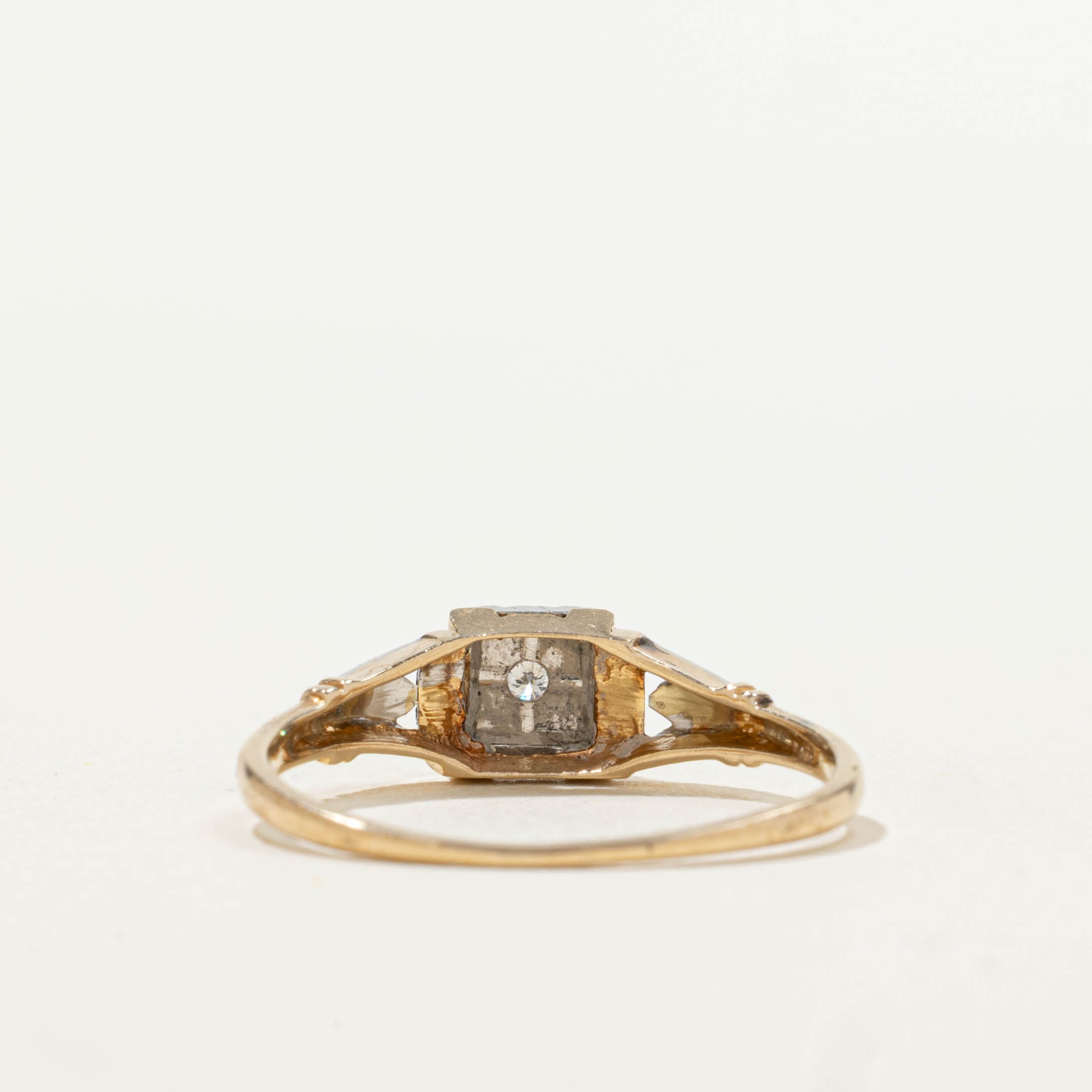 14k Two Tone Illusion Set Diamond Ring | 0.04ctw | SZ 6.75