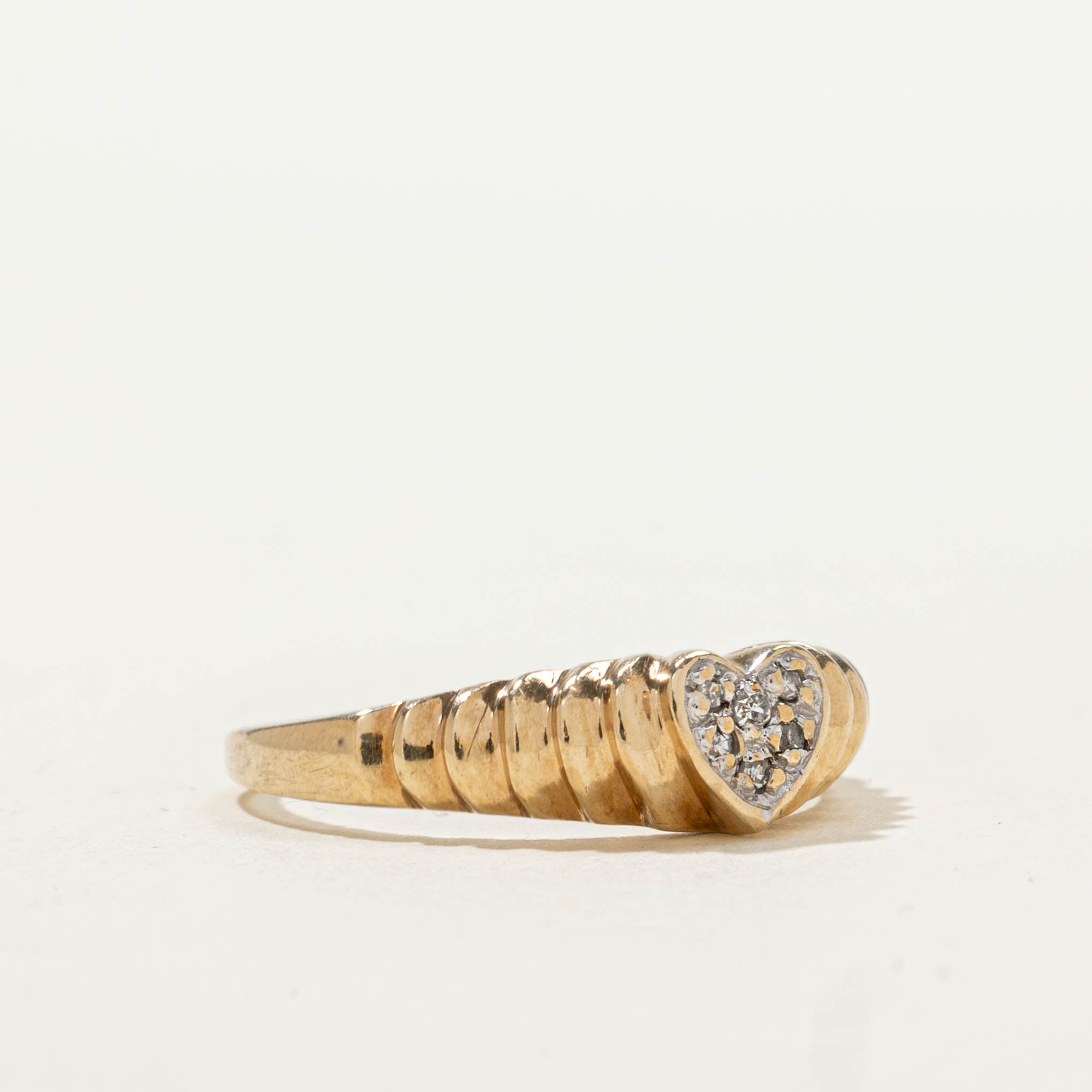 10k Diamond Heart Croissant Ring | 0.05ctw | SZ 5.25
