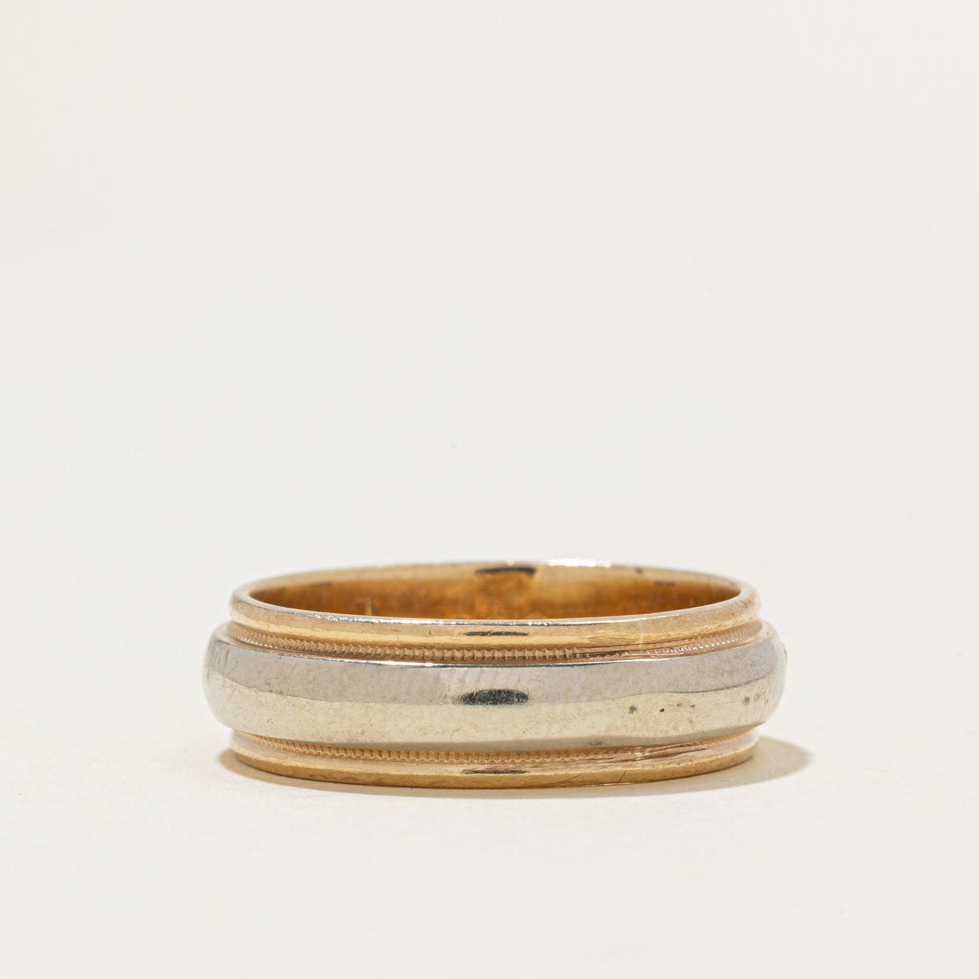 Bague bicolore en or sertie de diamants à fleur de grain | 0,05 ct | 6,90 mm | Taille 10,5 |