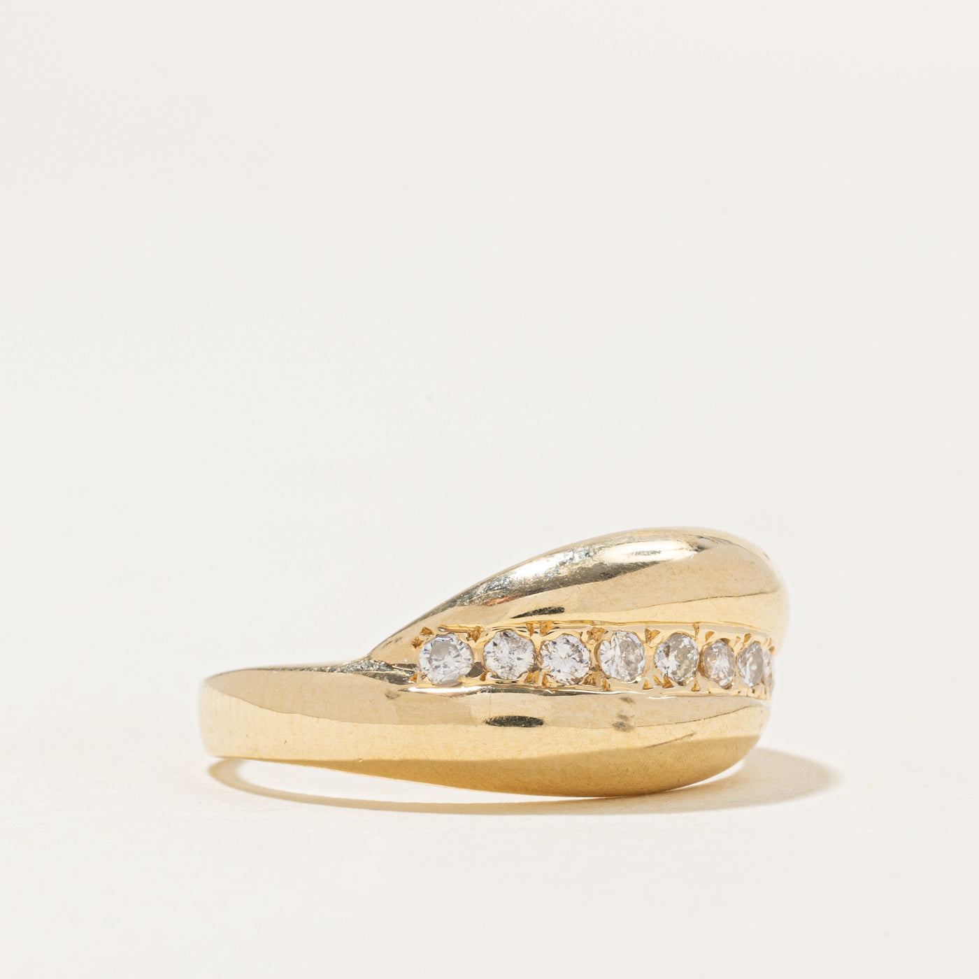 Diagonal Set Diamond Dome Ring | 0.18ctw | SZ 7.5 |