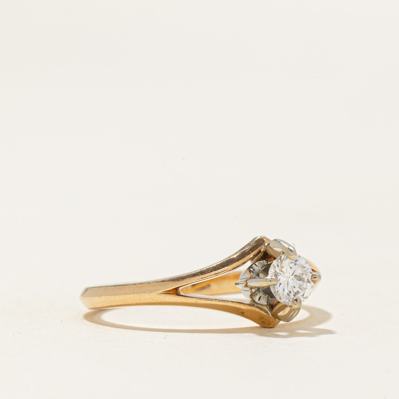 Bague solitaire en diamant à forme géométrique conique | 0,24 ct | Taille 6,0 |