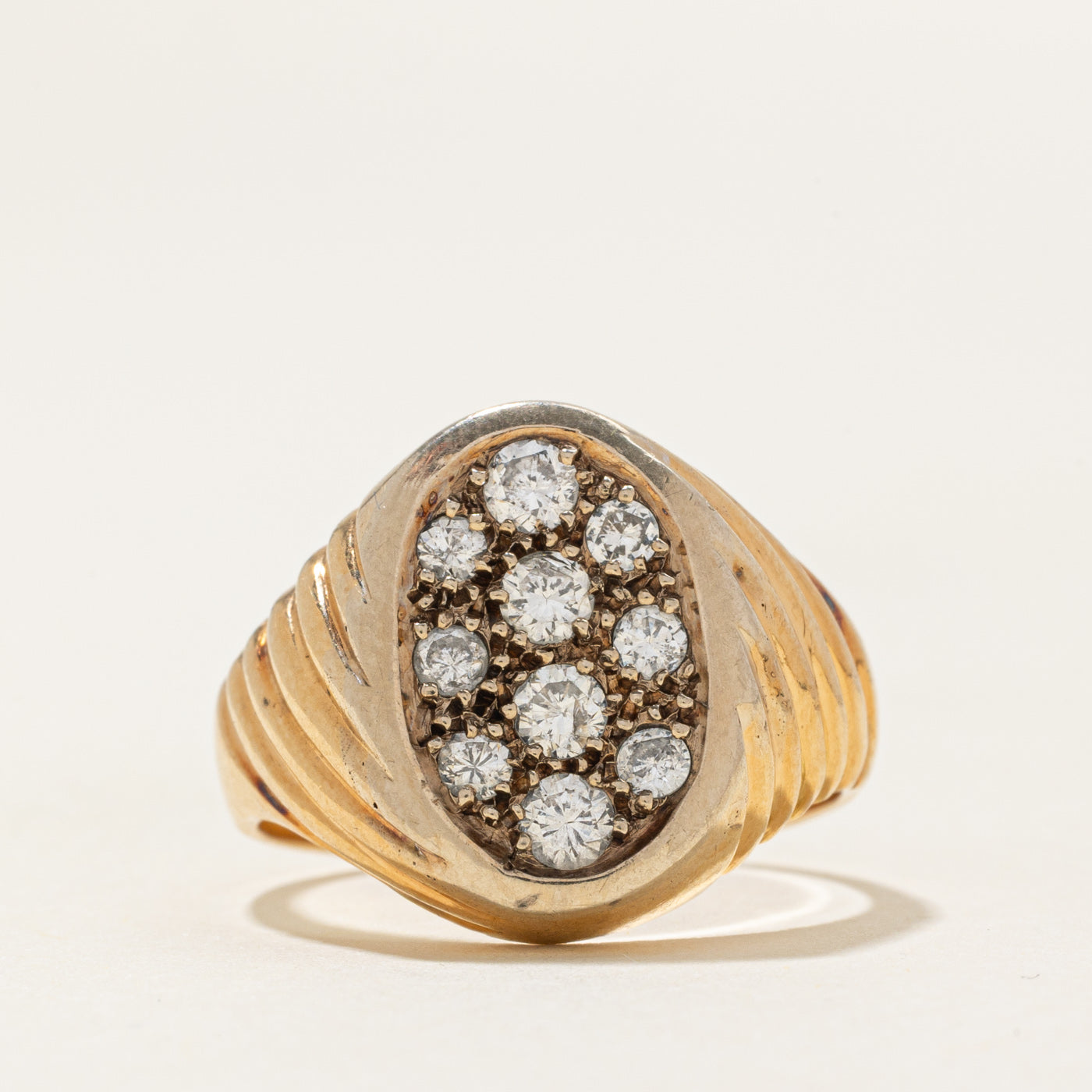 16k Diamond Oval Cluster Grooved Signet Ring | 0.35ctw | SZ 6.0 |