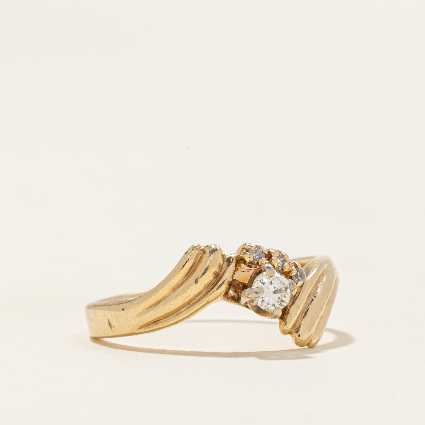 Diamond Cluster Grooved Bypass Ring | 0.1ctw | SZ 6.0 |
