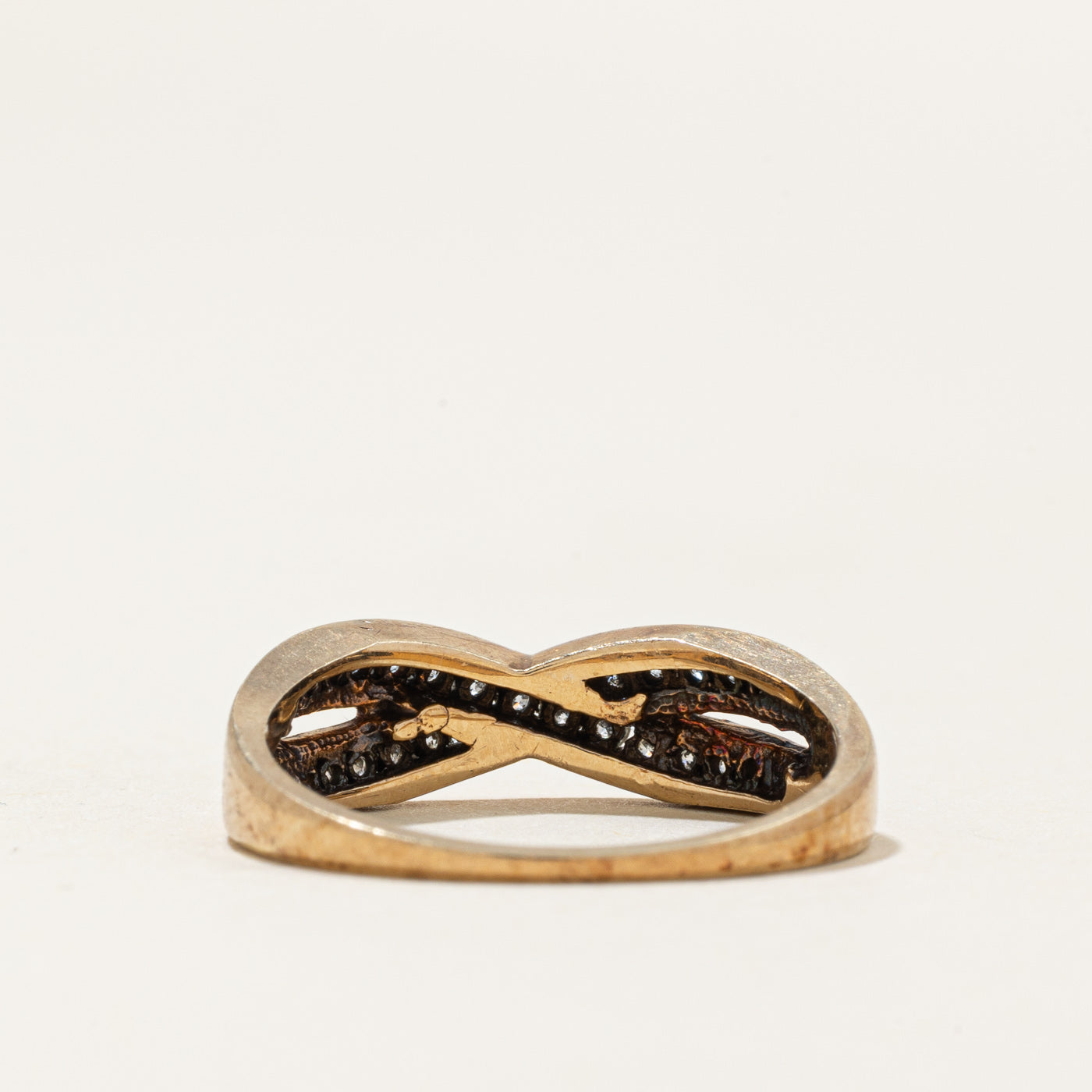 Channel Set Diamond Crossover Ring | 0.23ctw | SZ 6.75 |