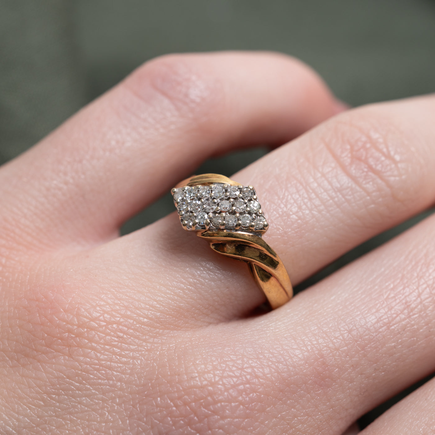 Pave Set Diamond Twisted Ring | 0.18ctw | SZ 5.5