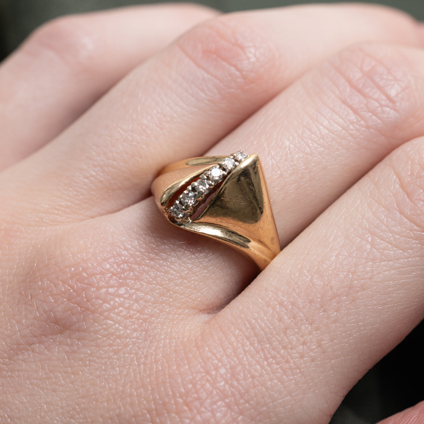 Diamond Column Tapered Ring | 0.11ctw | SZ 8.0