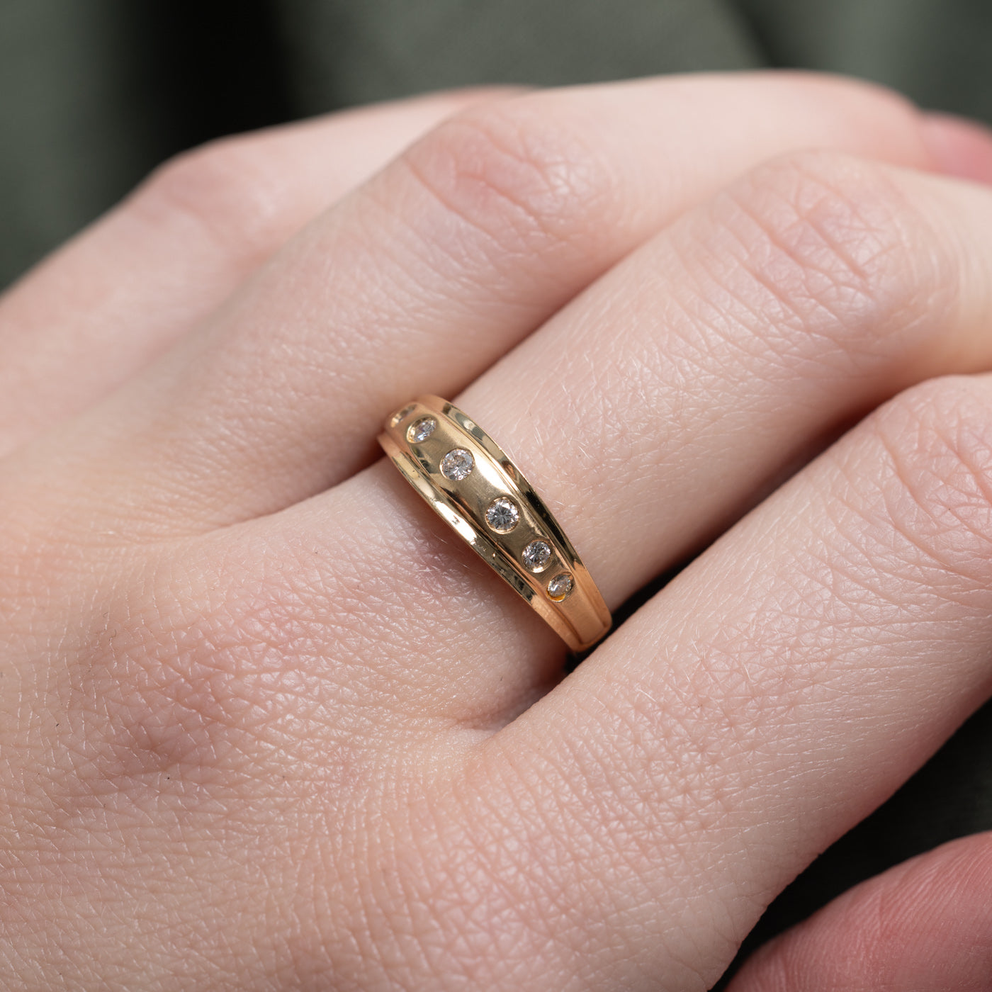 Flush Set Seven Stone Diamond Band | 0.14ctw | SZ 6.25