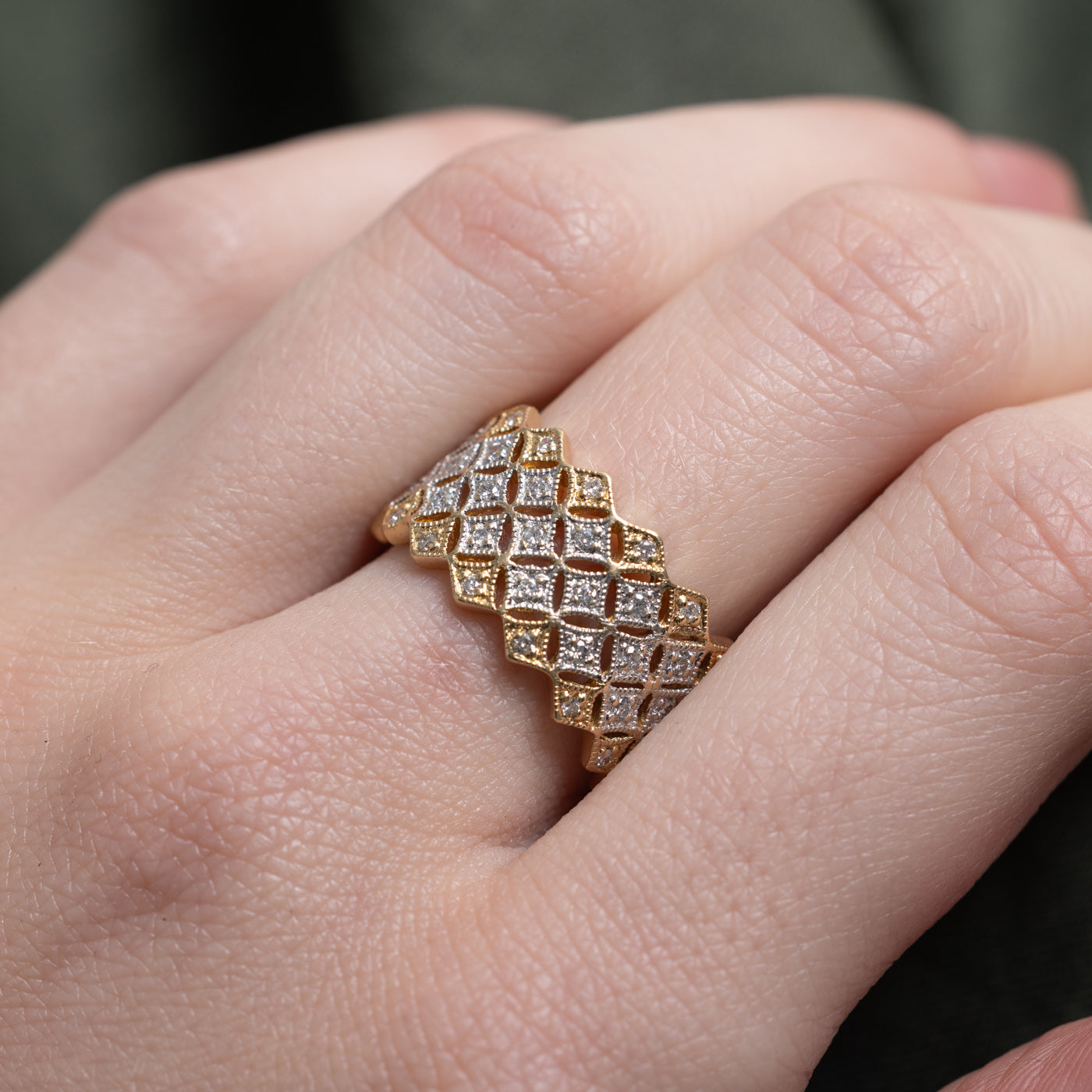 Two Tone Gold Diamond Milgrain Band | 0.21ctw | SZ 6.75