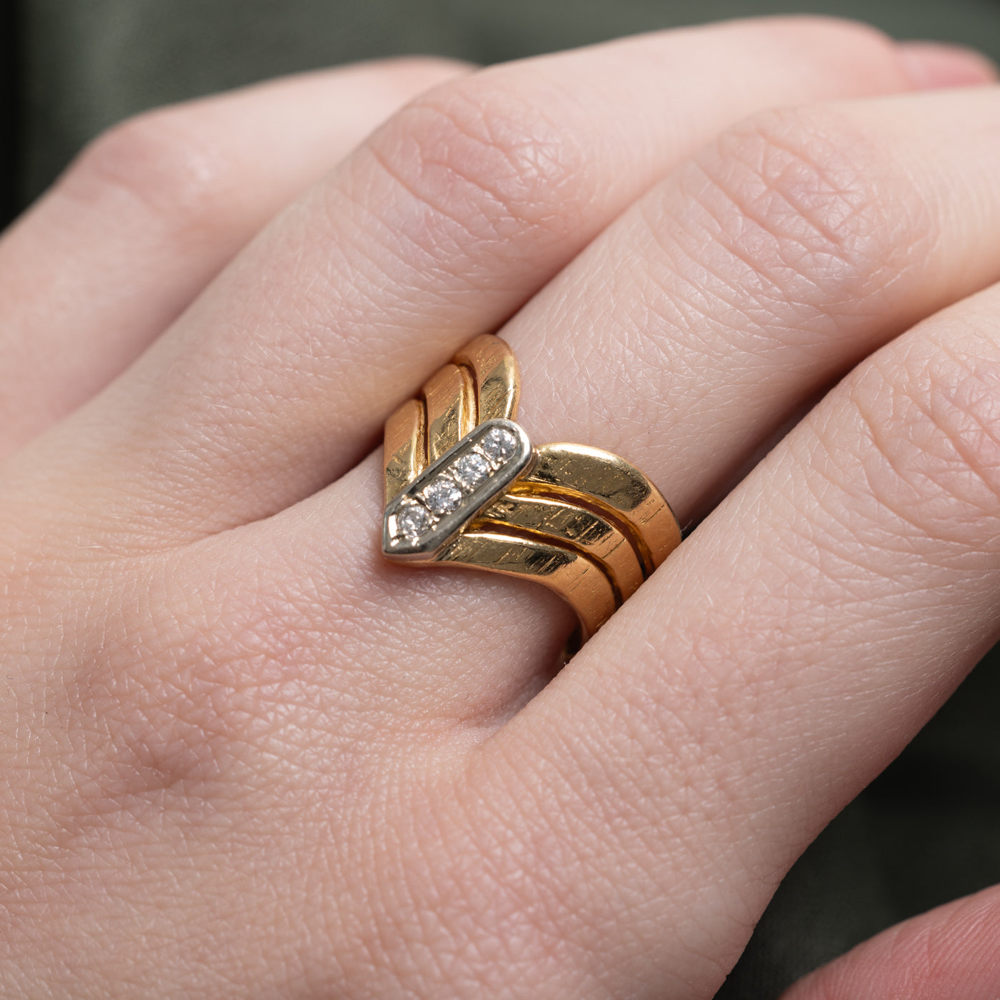 Diamond Column Chevron Ring | 0.12ctw | SZ 7.25