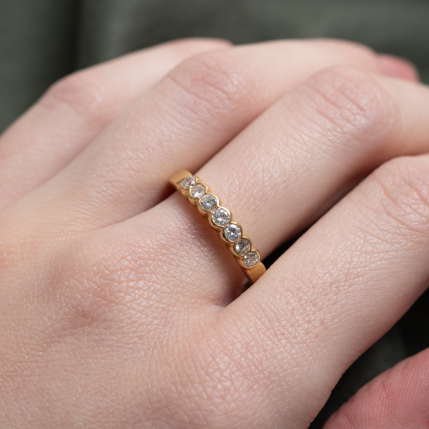 18k Seven Stone Diamond Scalloped Band | 0.46ctw | SZ 6.75