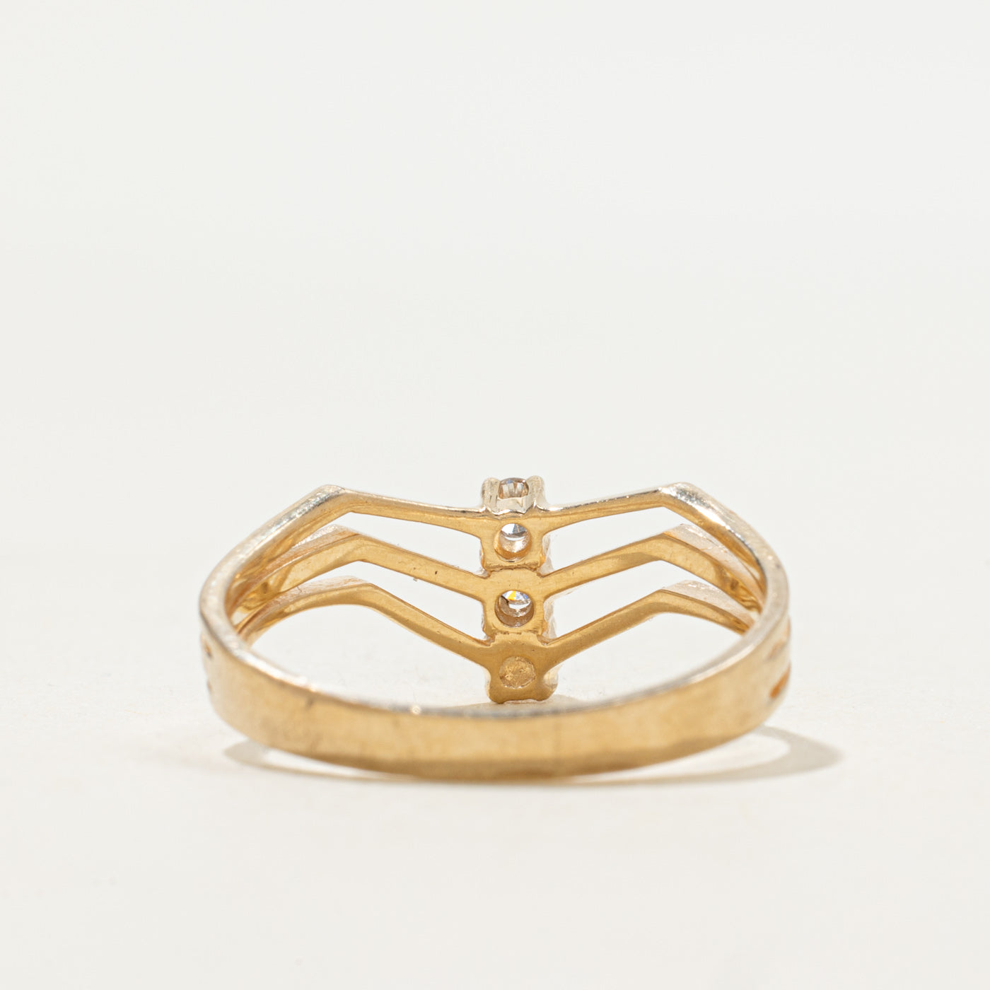 Diamond Column Chevron Ring | 0.12ctw | SZ 8.25