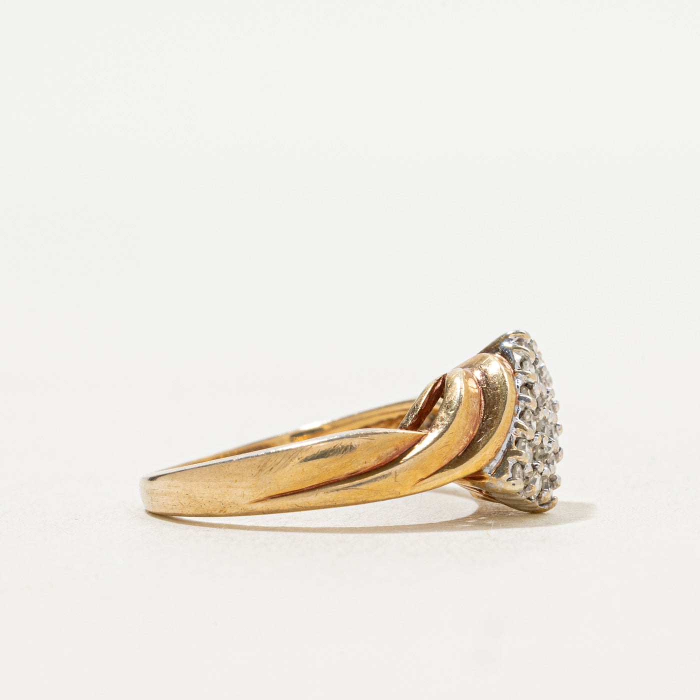 Bague torsadée sertie de diamants pavés | 0,18 ct | Taille 5,5